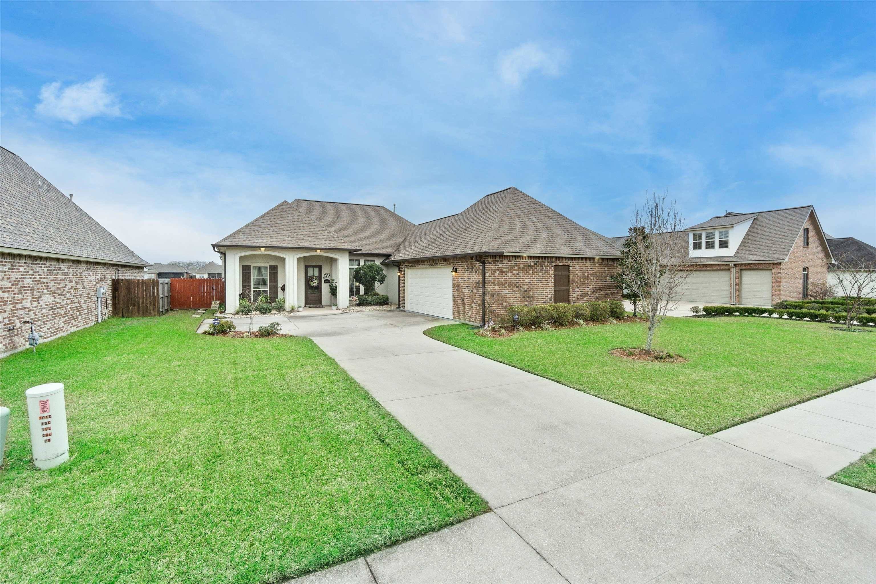 Prairieville, LA 70769,16462 PARKER PLACE DR