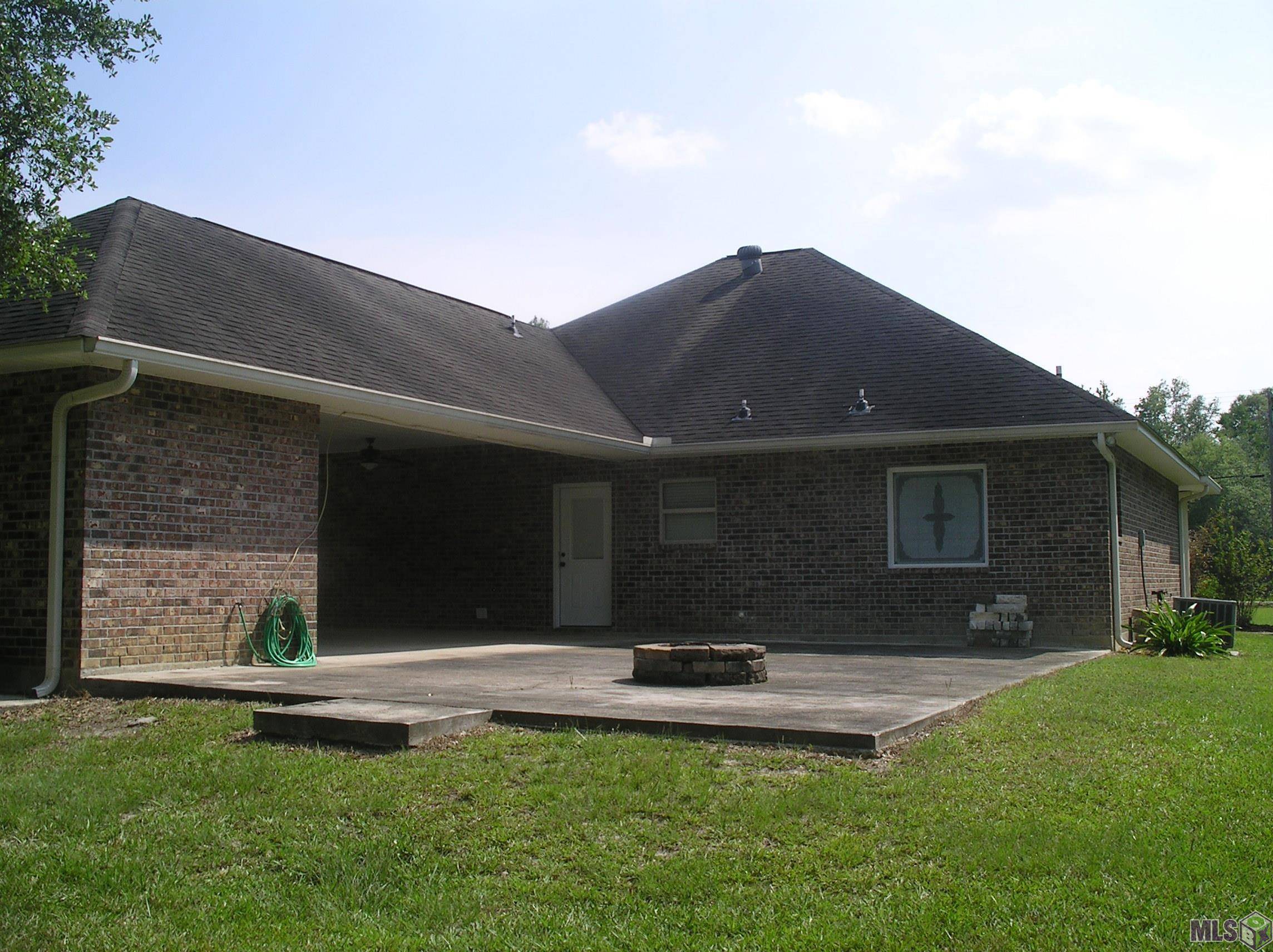 Albany, LA 70711,31332 PEA RIDGE RD