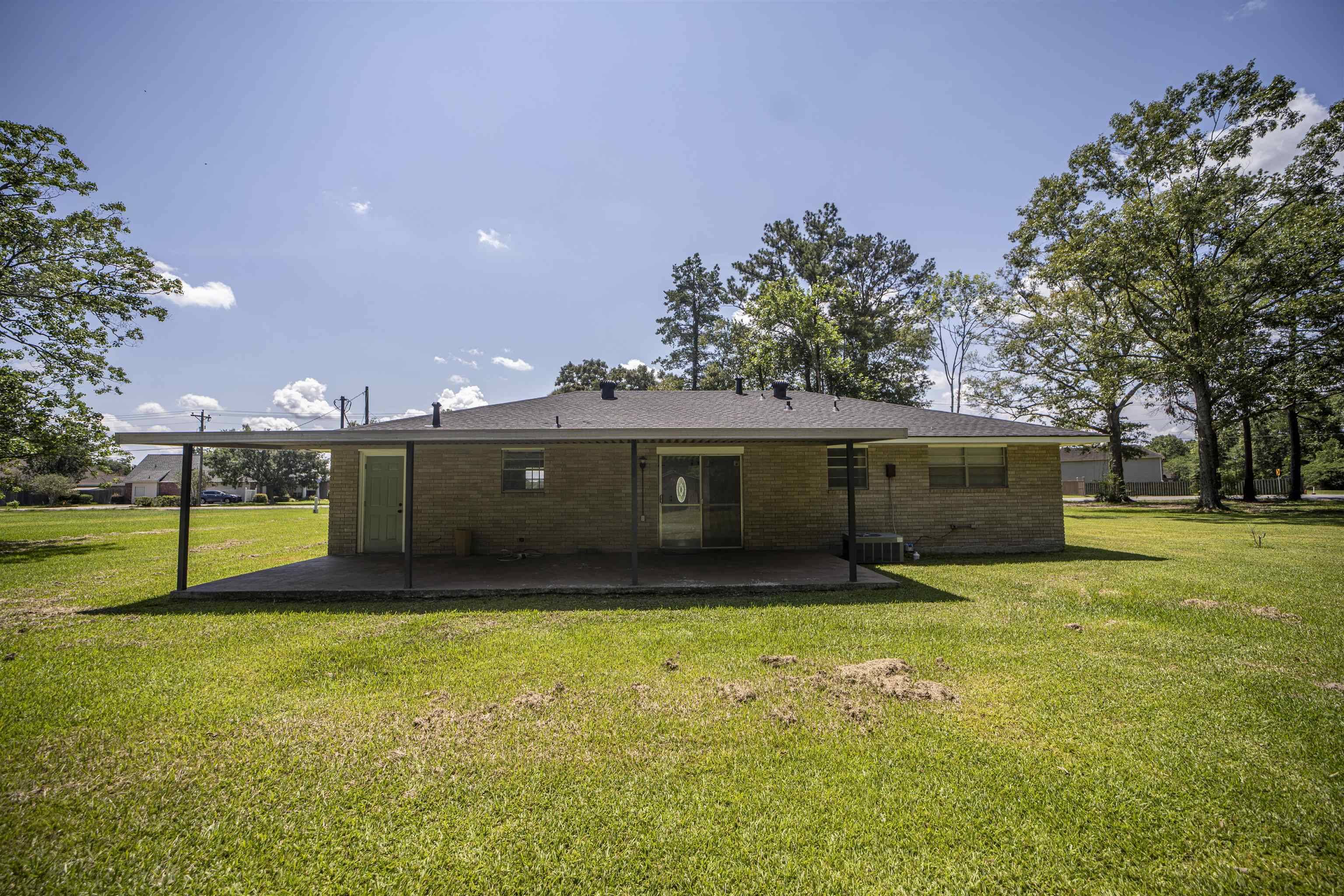 Denham Springs, LA 70726,30681 DUNN RD