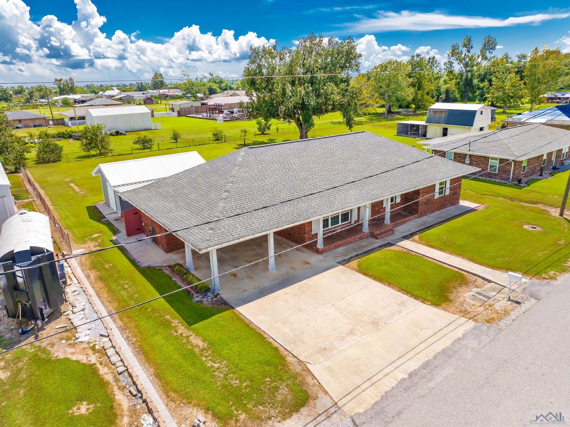 Larose, LA 70373,168 East 15th Street