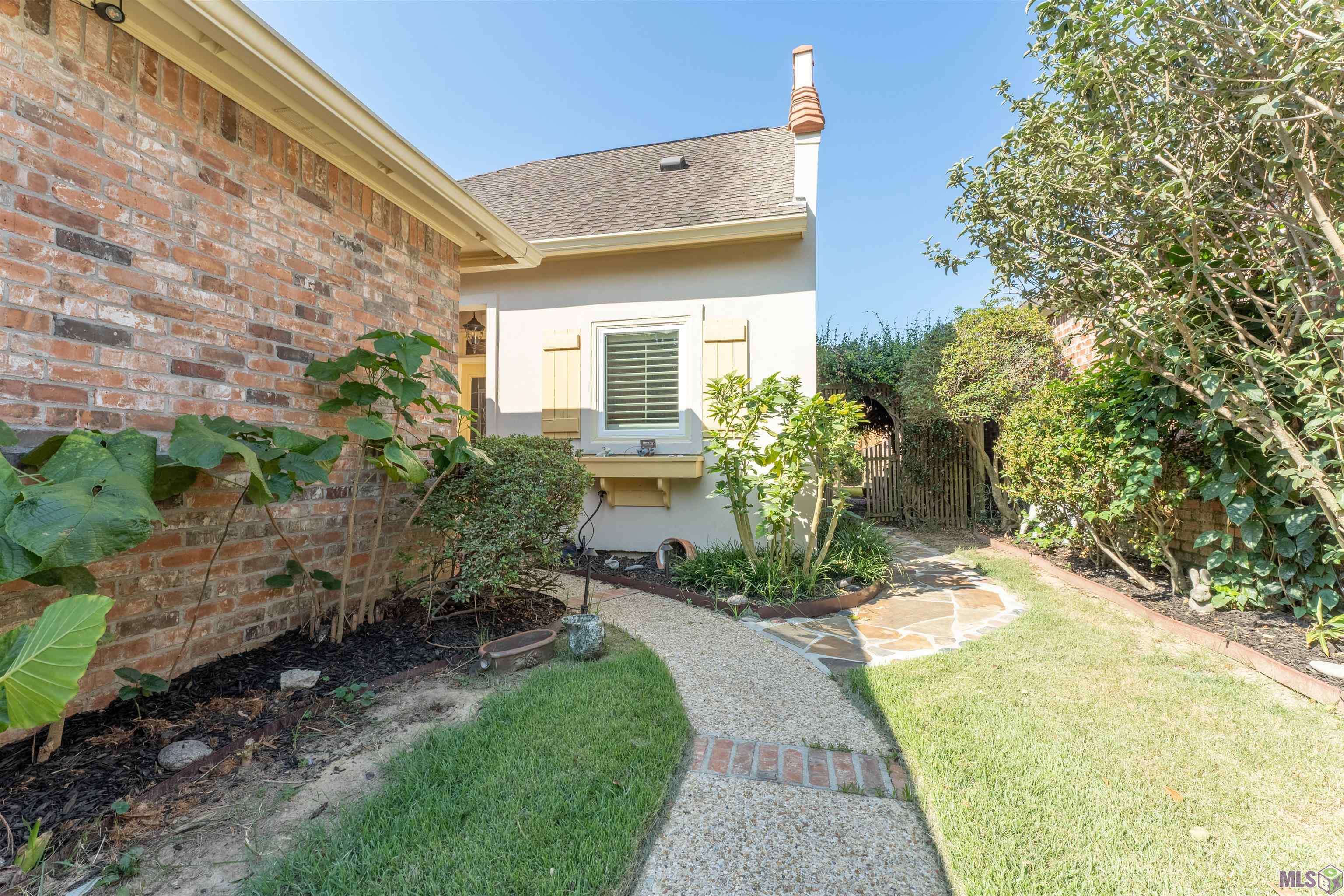 Baton Rouge, LA 70809,3964 GARDEN VIEW DR