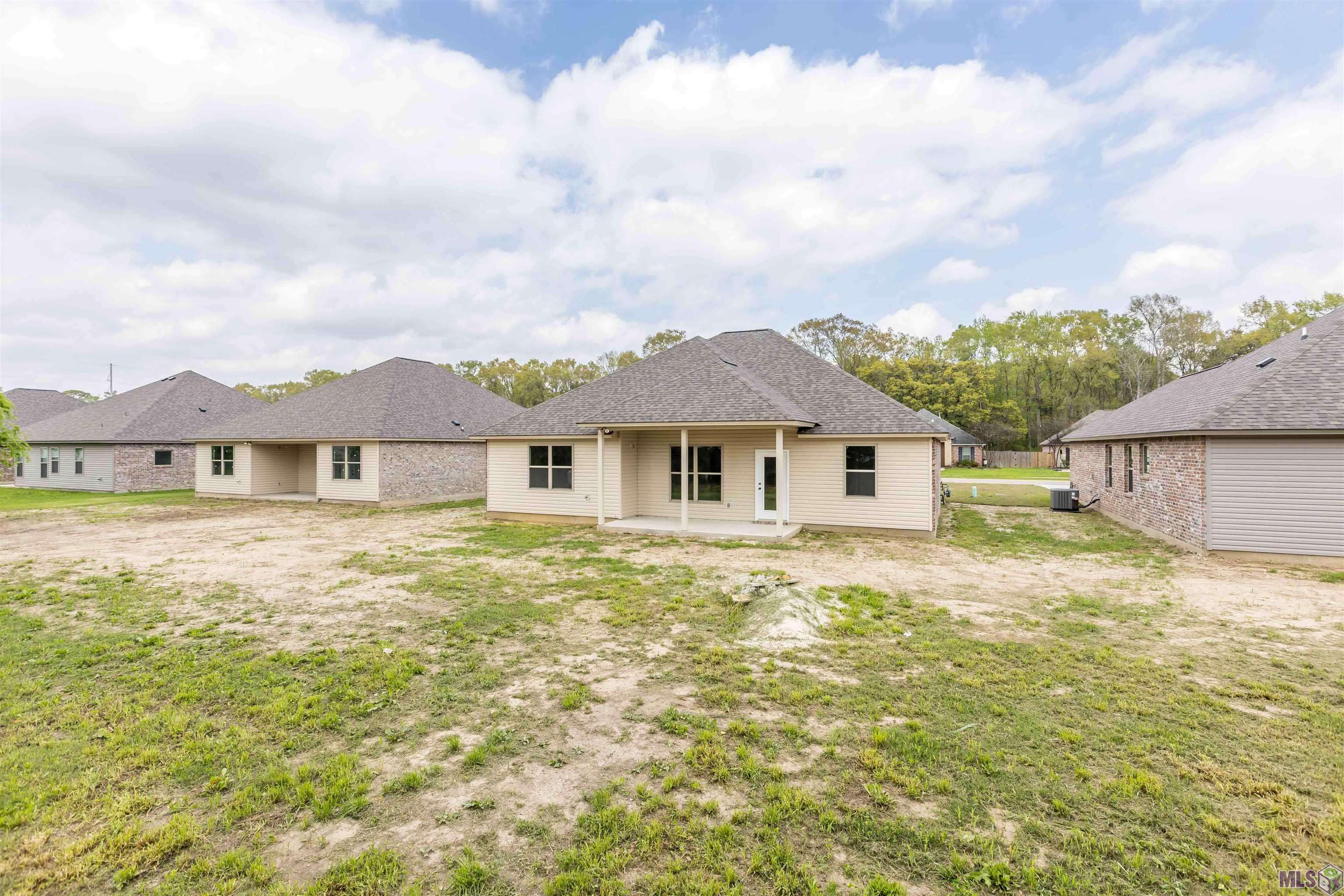 Port Allen, LA 70767,2377 WOODLAND CT