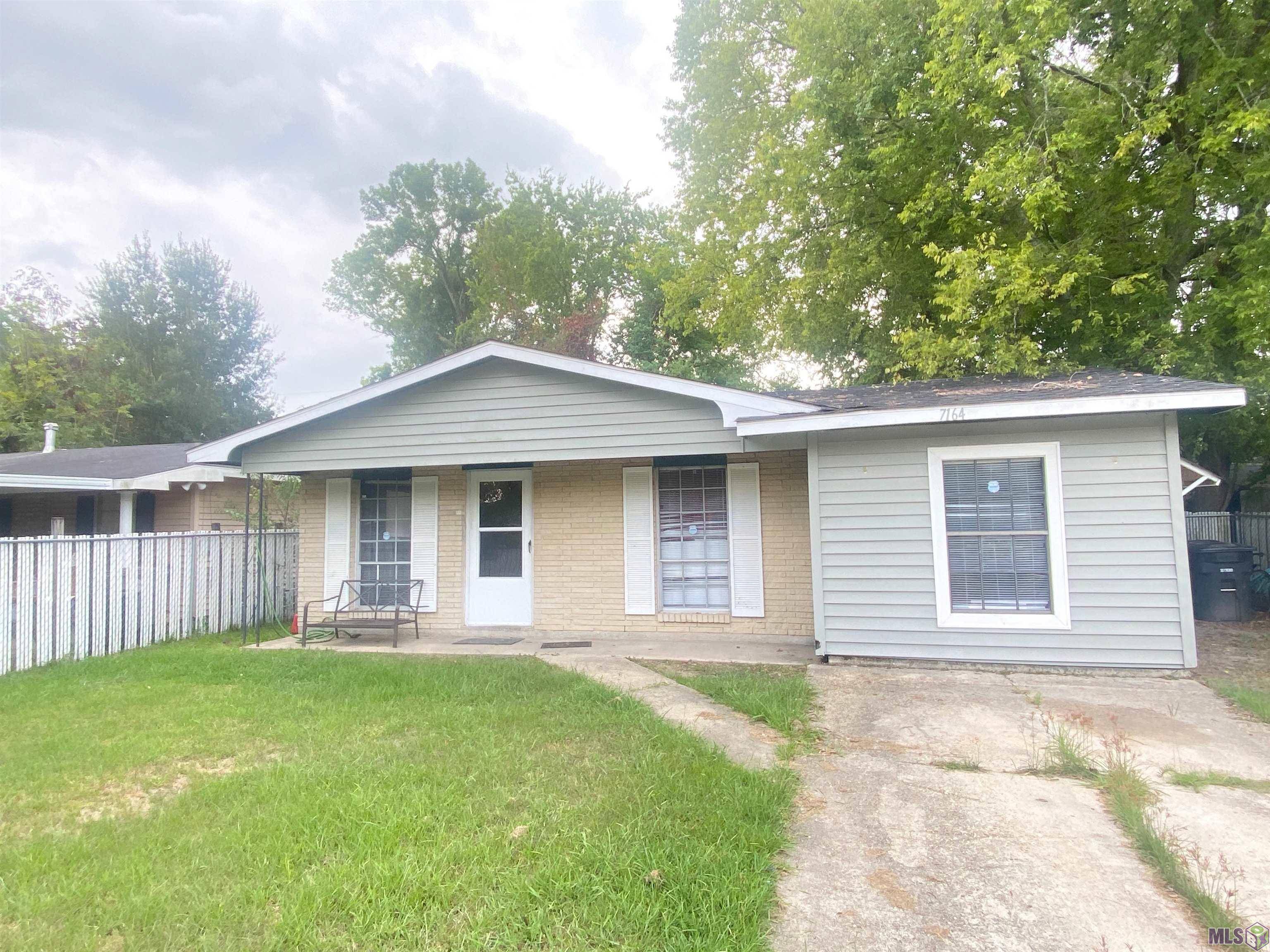 Baton Rouge, LA 70812,7164 ASPEN PL