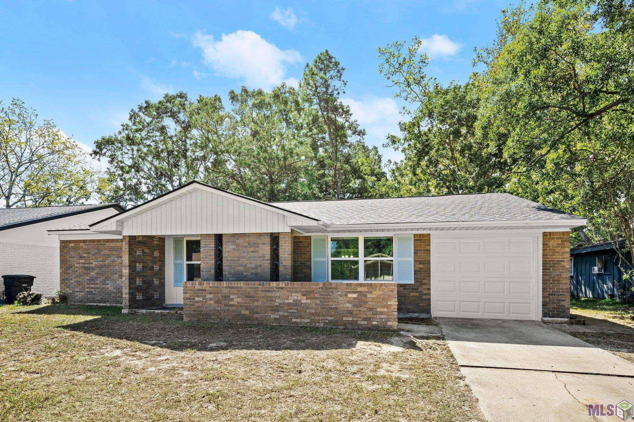 Baton Rouge, LA 70812,7736 S MARIBEL CT