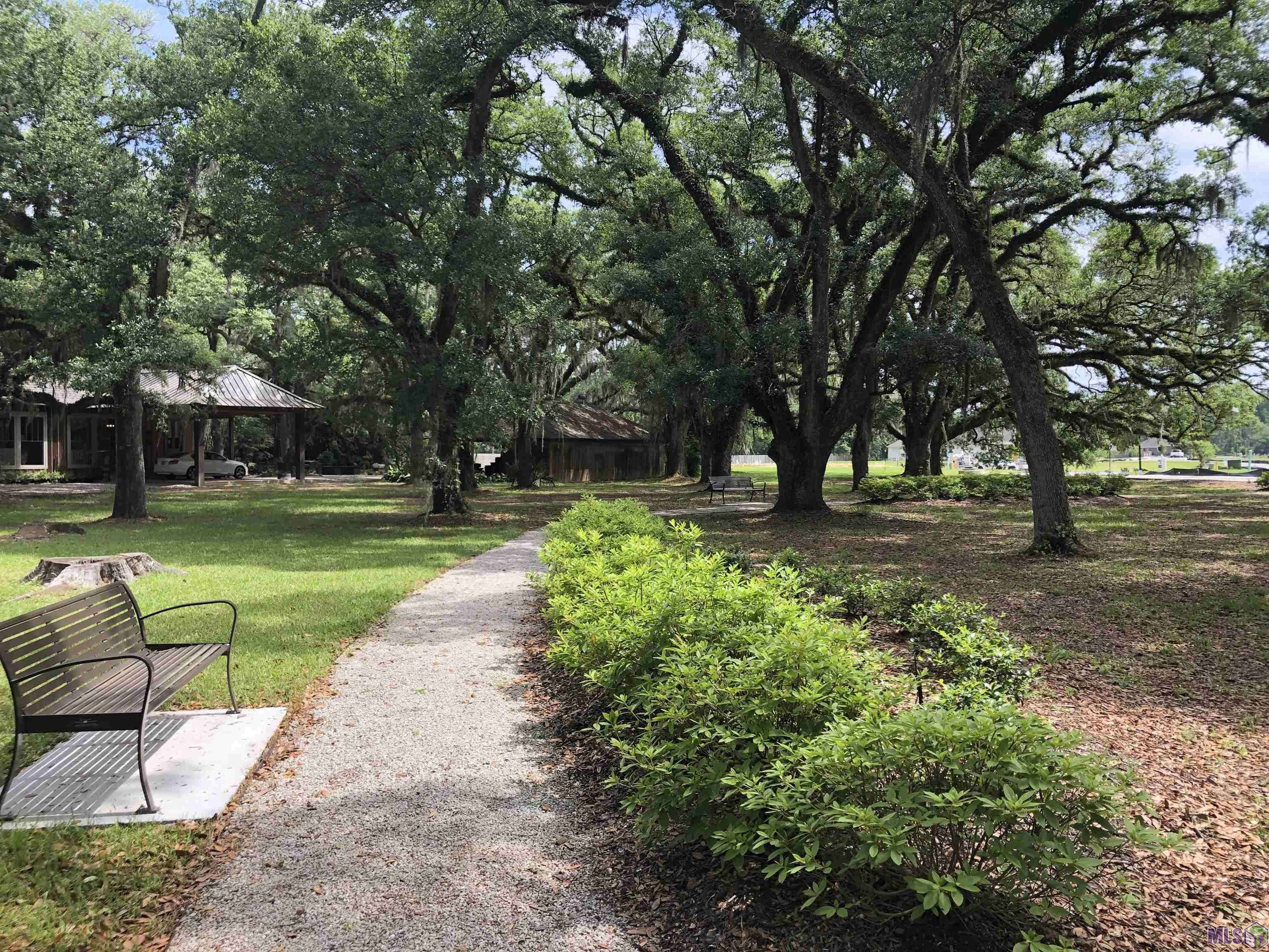 Baton Rouge, LA 70818,Lot 30 SOLEMN OAKS AVE