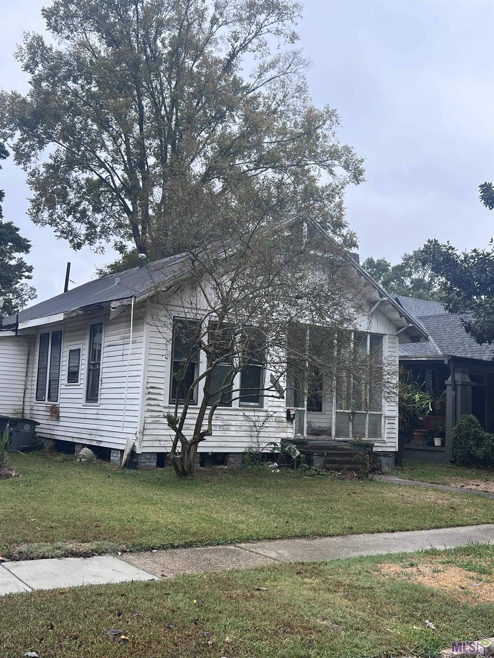 Baton Rouge, LA 70806,1950 WISTERIA ST