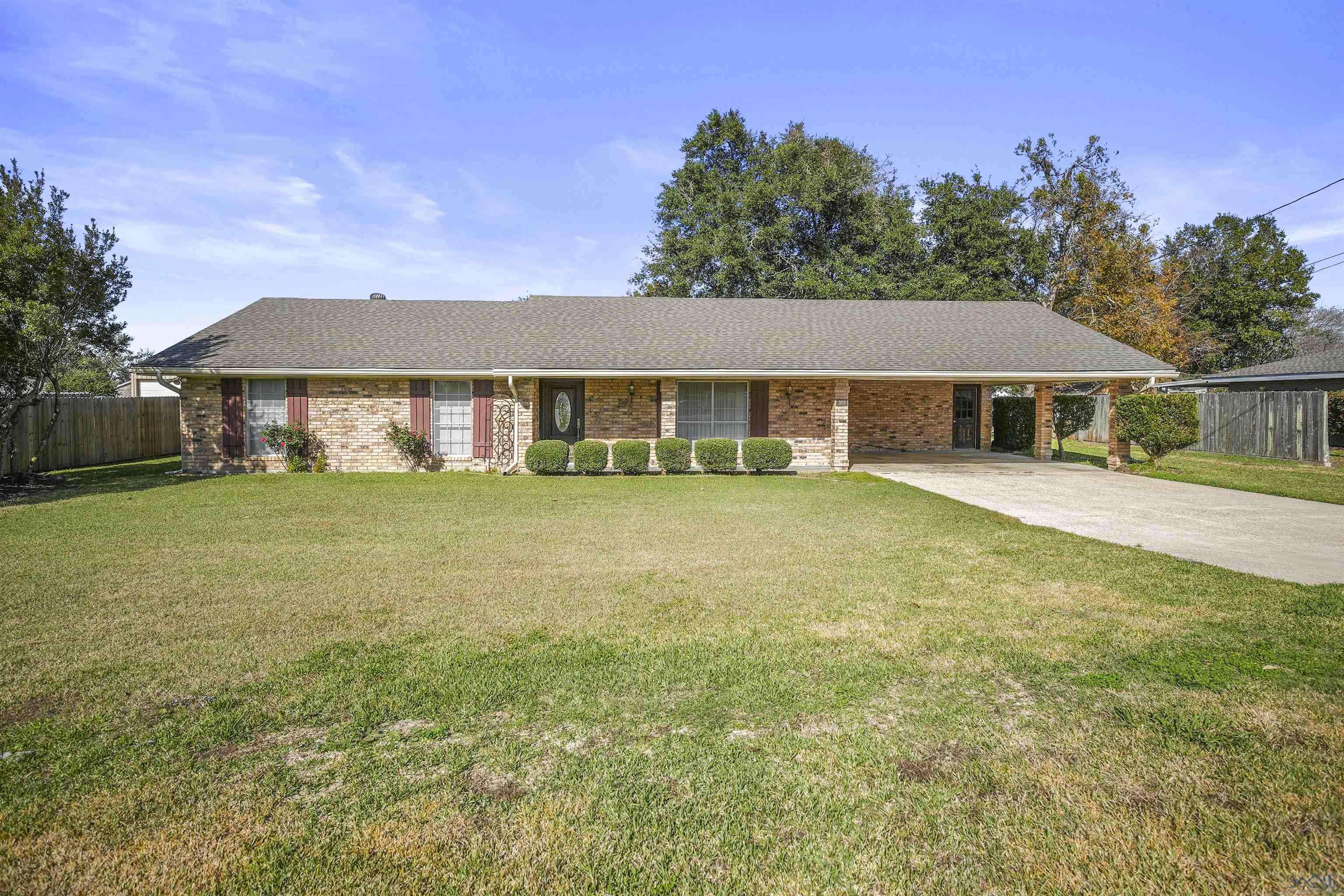 Schriever, LA 70395,303 HORSESHOE RD