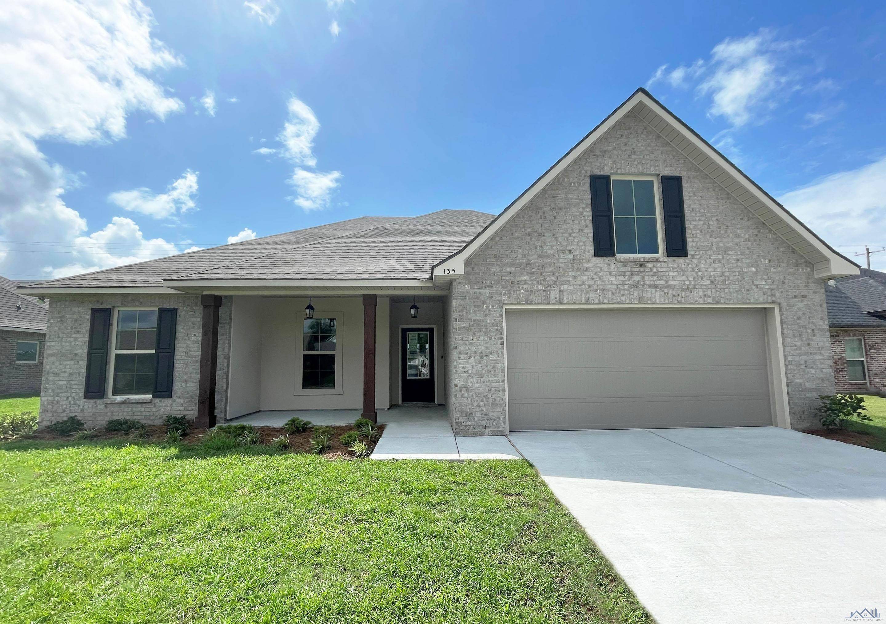 Houma, LA 70364,135 HORIS DRIVE