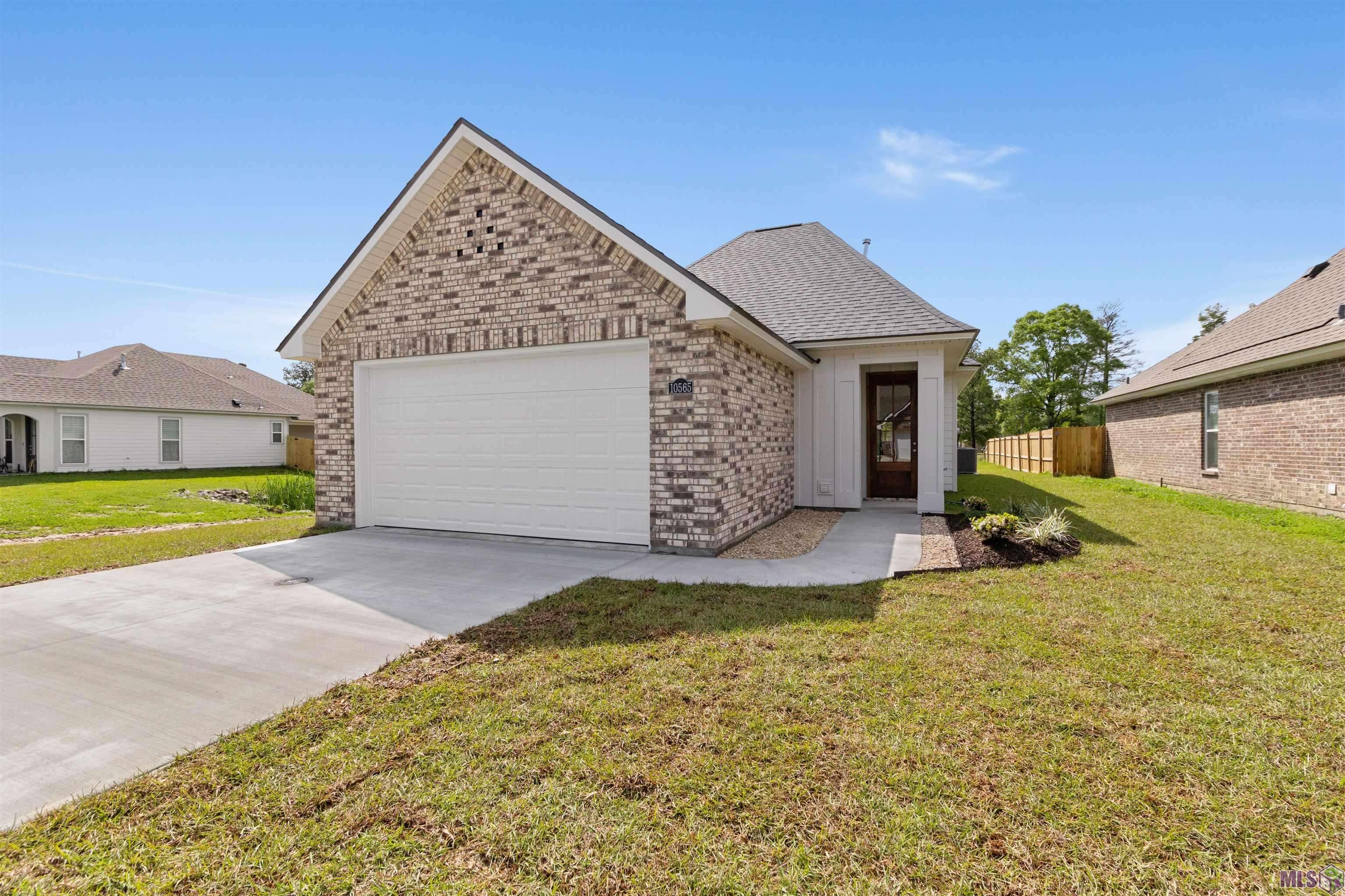 Denham Springs, LA 70726,10565 HIGHLAND LAKES DR