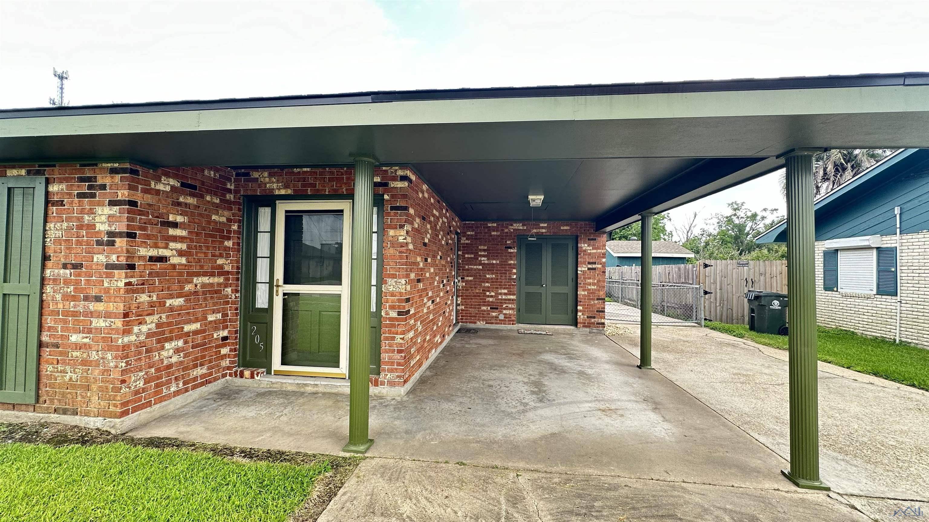 Houma, LA 70360,205 BELLAIRE DRIVE