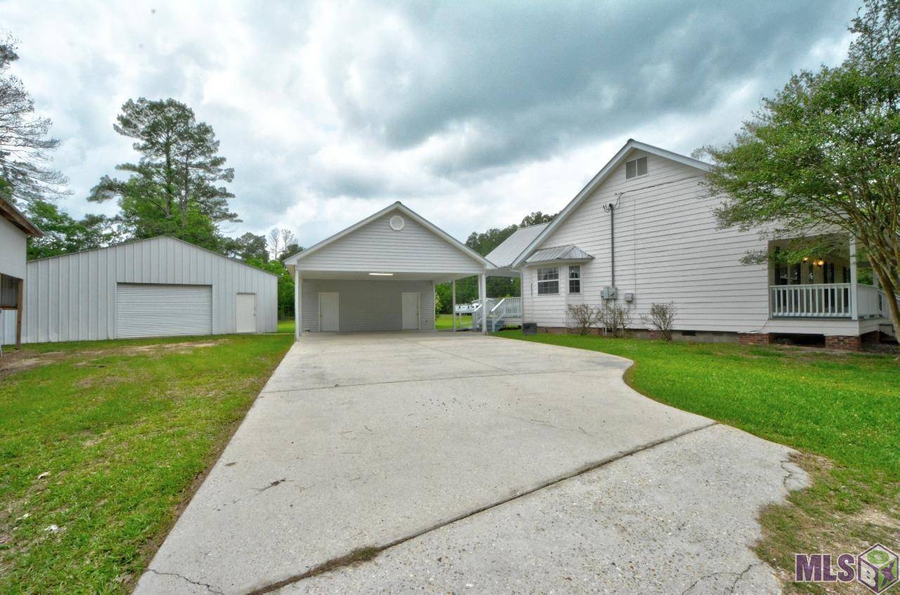 Holden, LA 70744,33095 JOHN BARBER RD