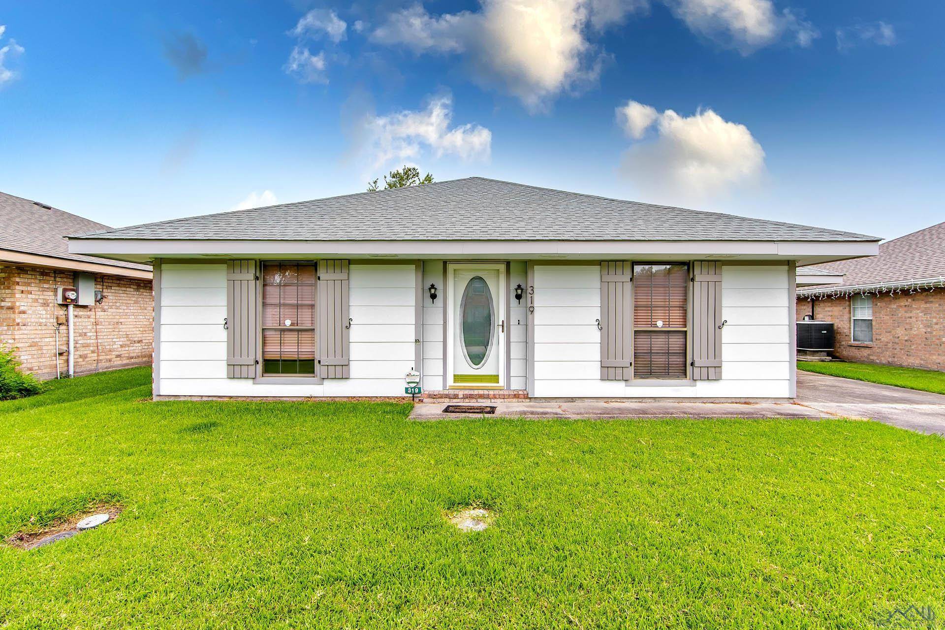 Houma, LA 70364,319 PREVOST DRIVE