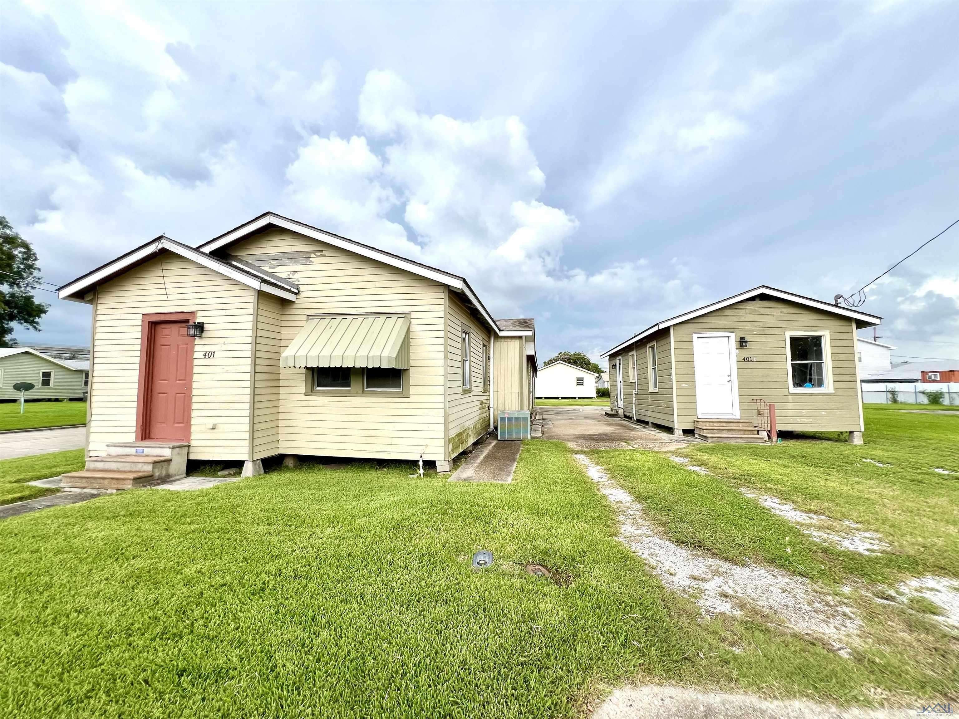 Houma, LA 70363,401 ASH ST