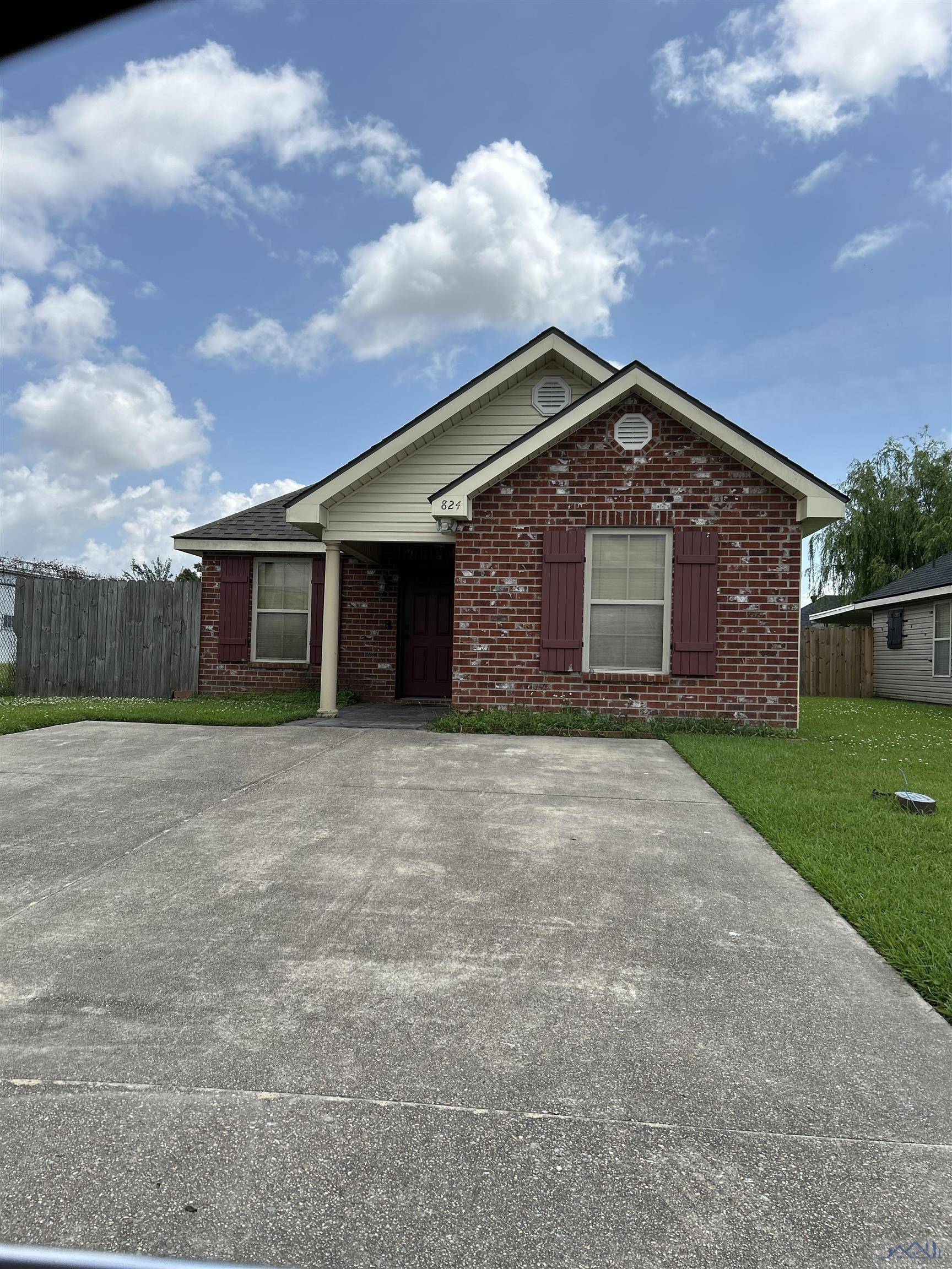 Houma, LA 70363,824 SAADI STREET