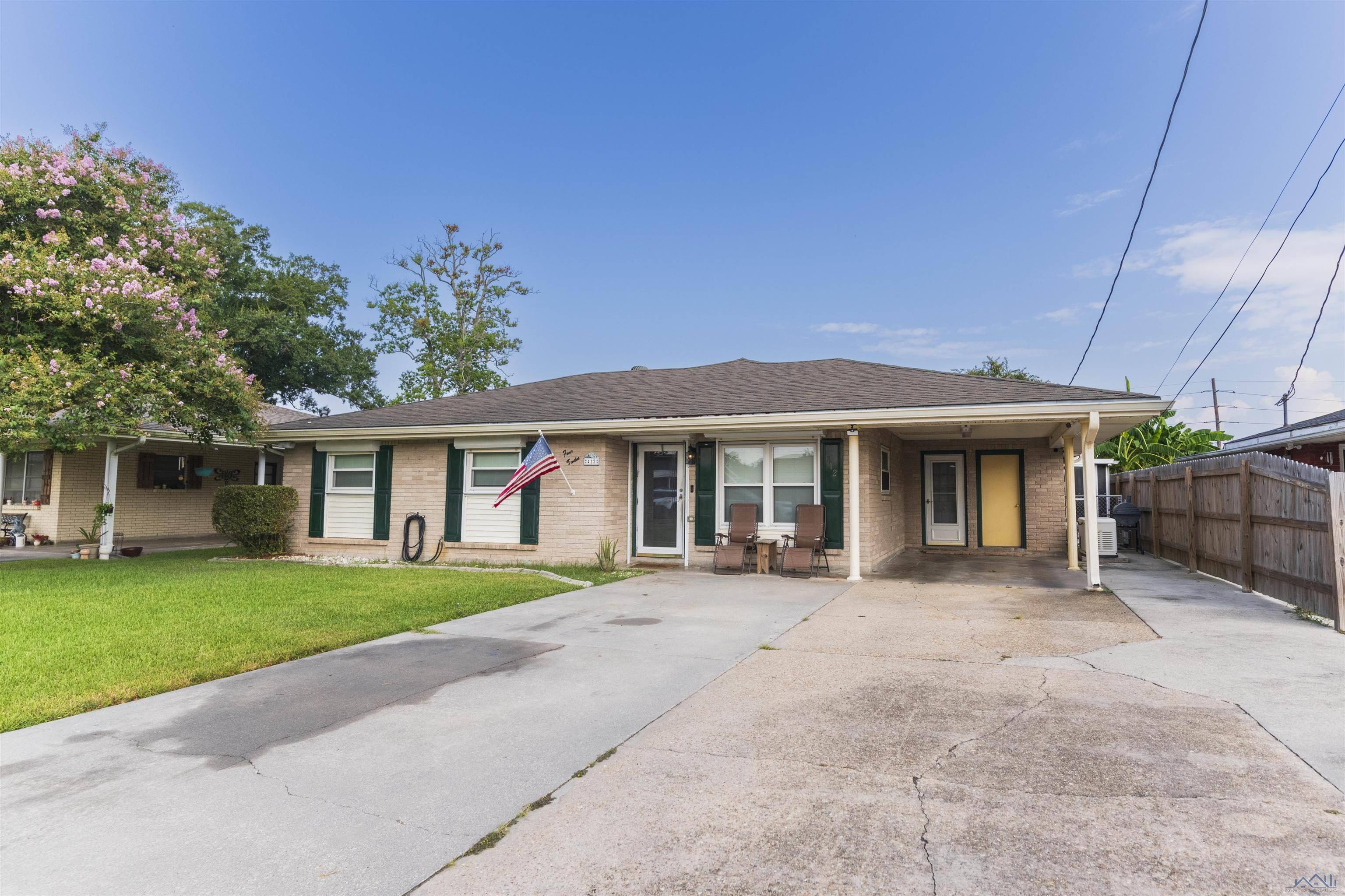 Houma, LA 70364,412 HOLIDAY DR