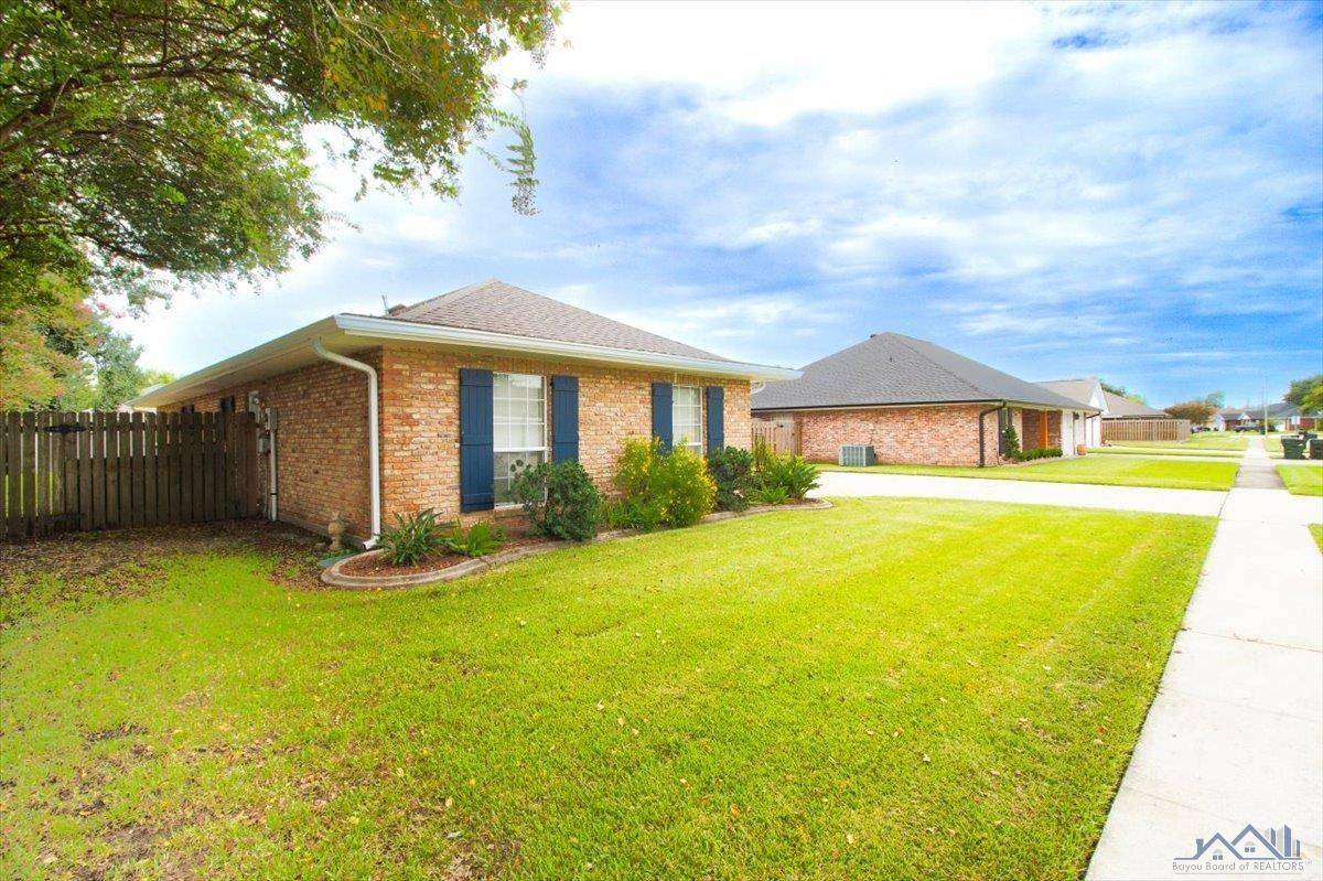 Houma, LA 70360,507 VANESSA DR