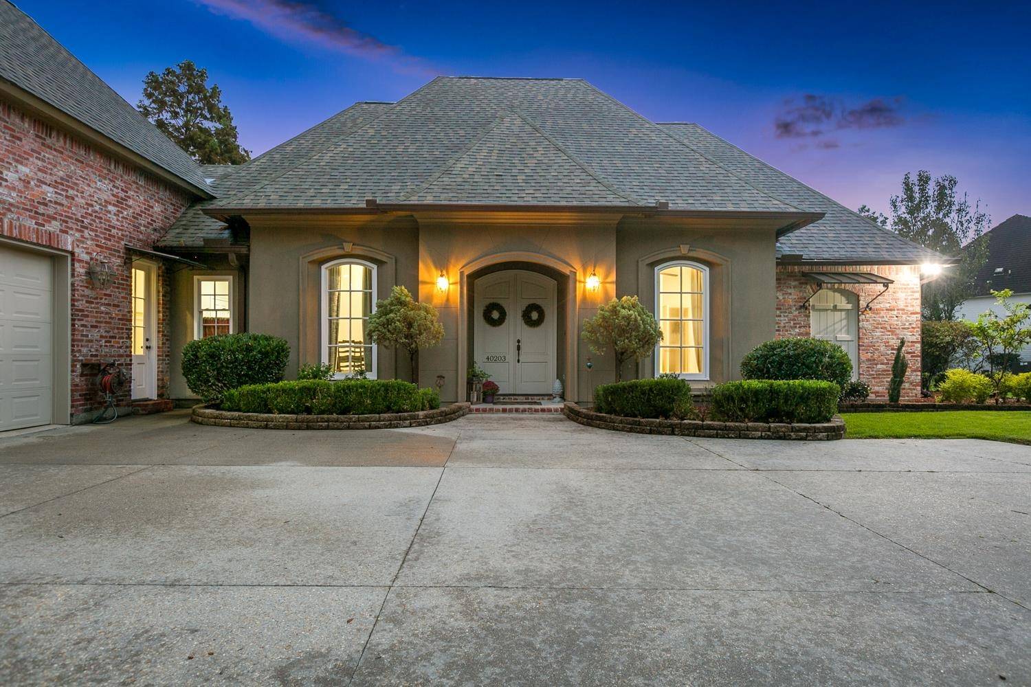 Gonzales, LA 70737,40203 DOVE ESTATES CT