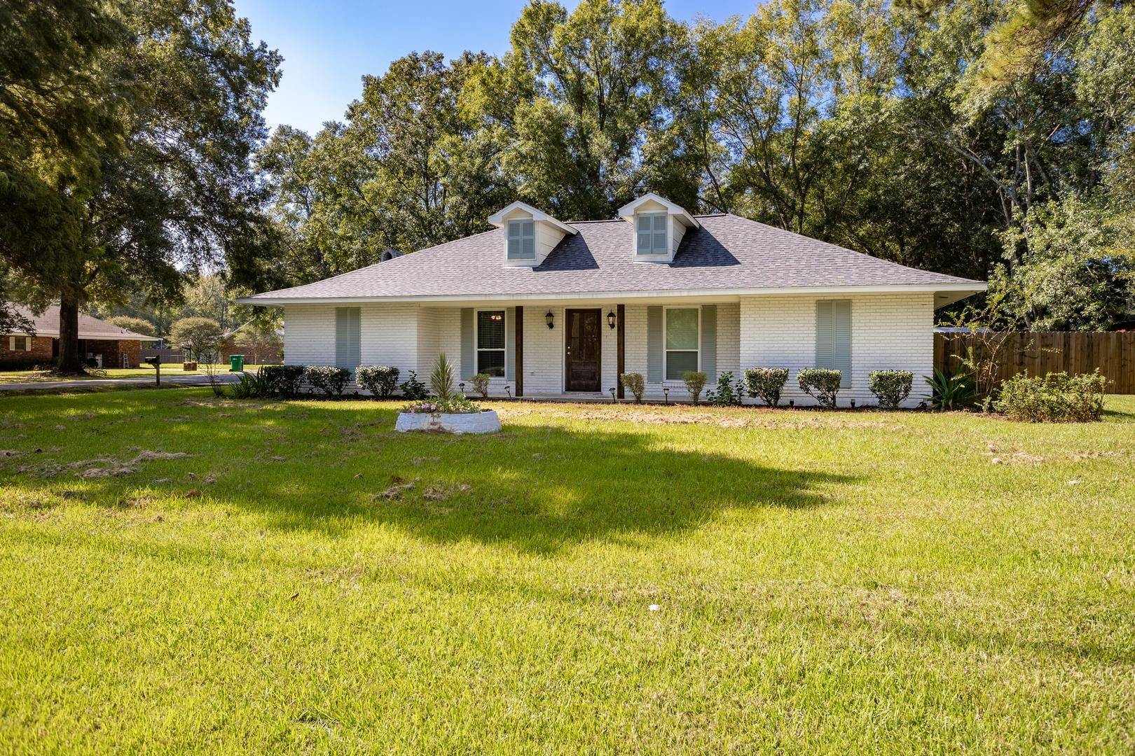 Livingston, LA 70754,28781 NORWOOD DR