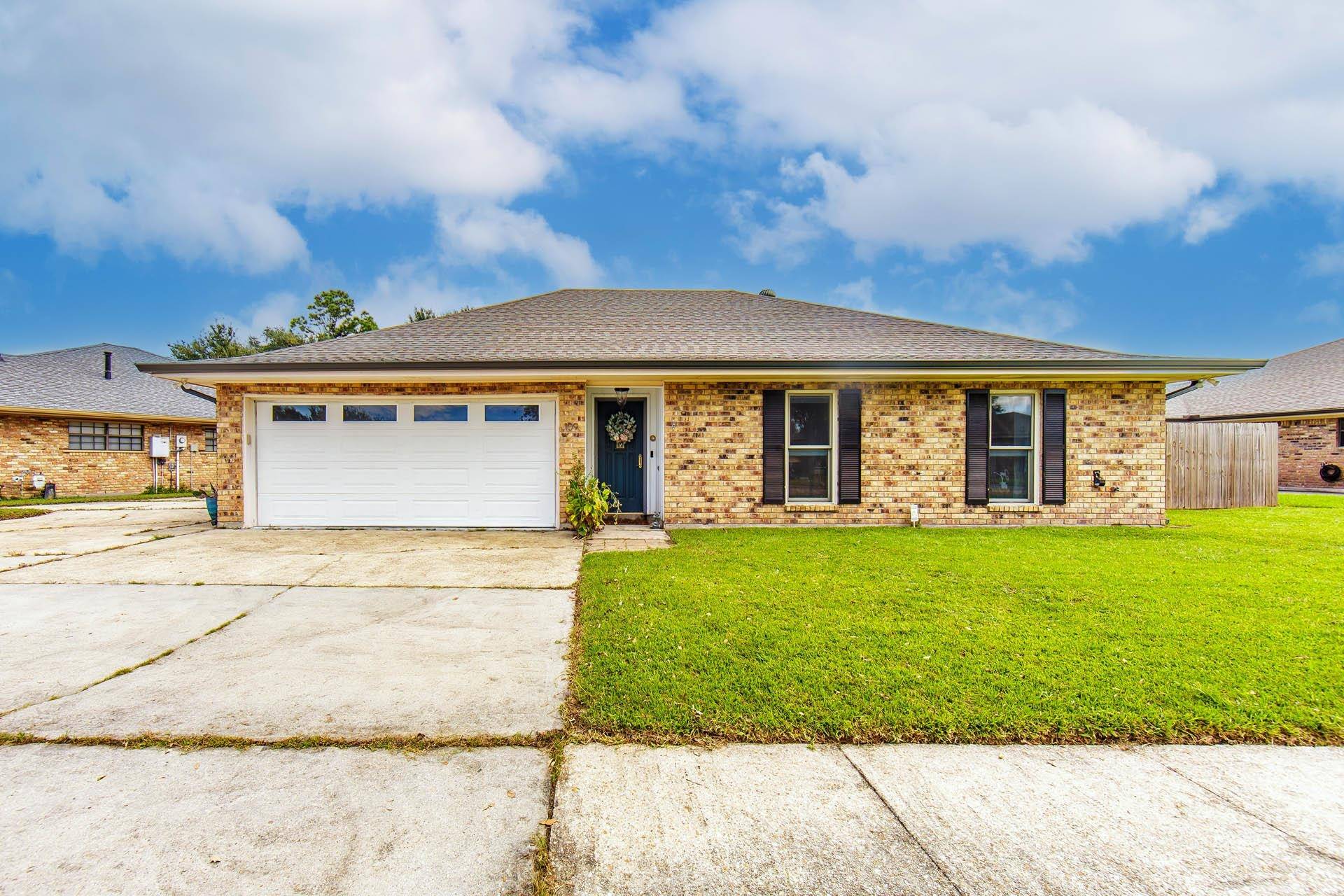 Houma, LA 70360,109 PARNELL DR