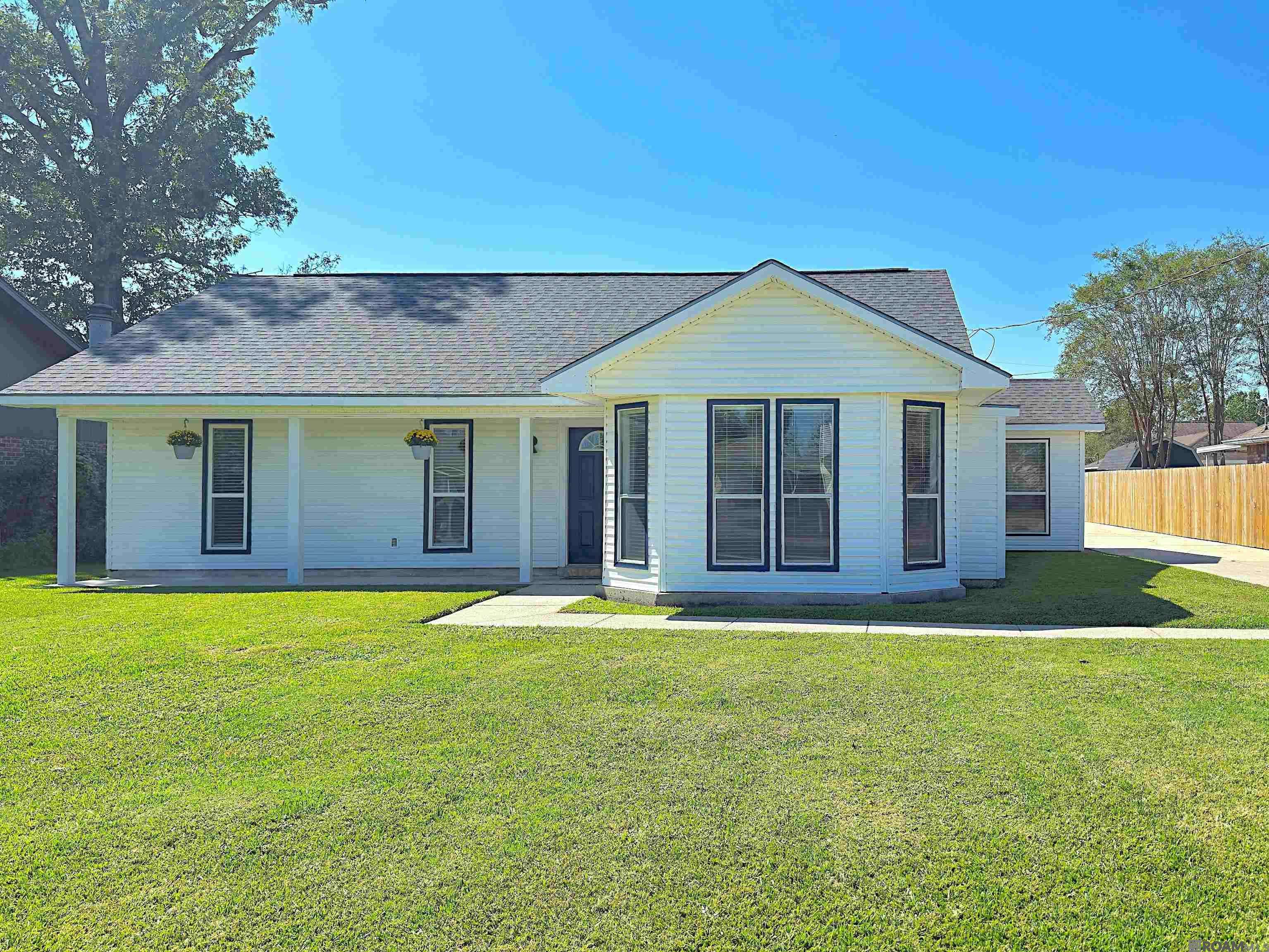 Prairieville, LA 70769,18527 PERKINS OAK RD