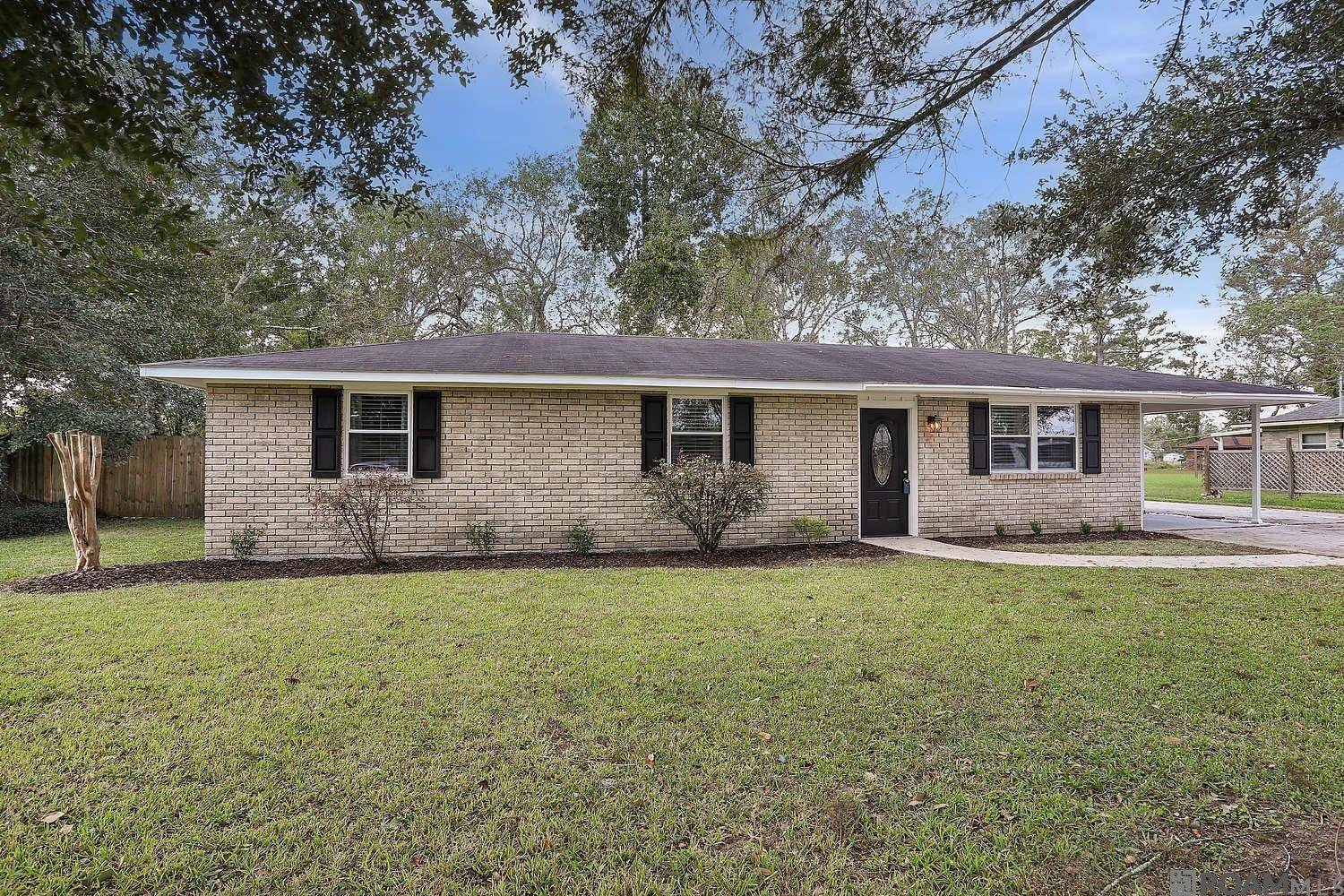 St Amant, LA 70774,12233 OAKLINE ACRES