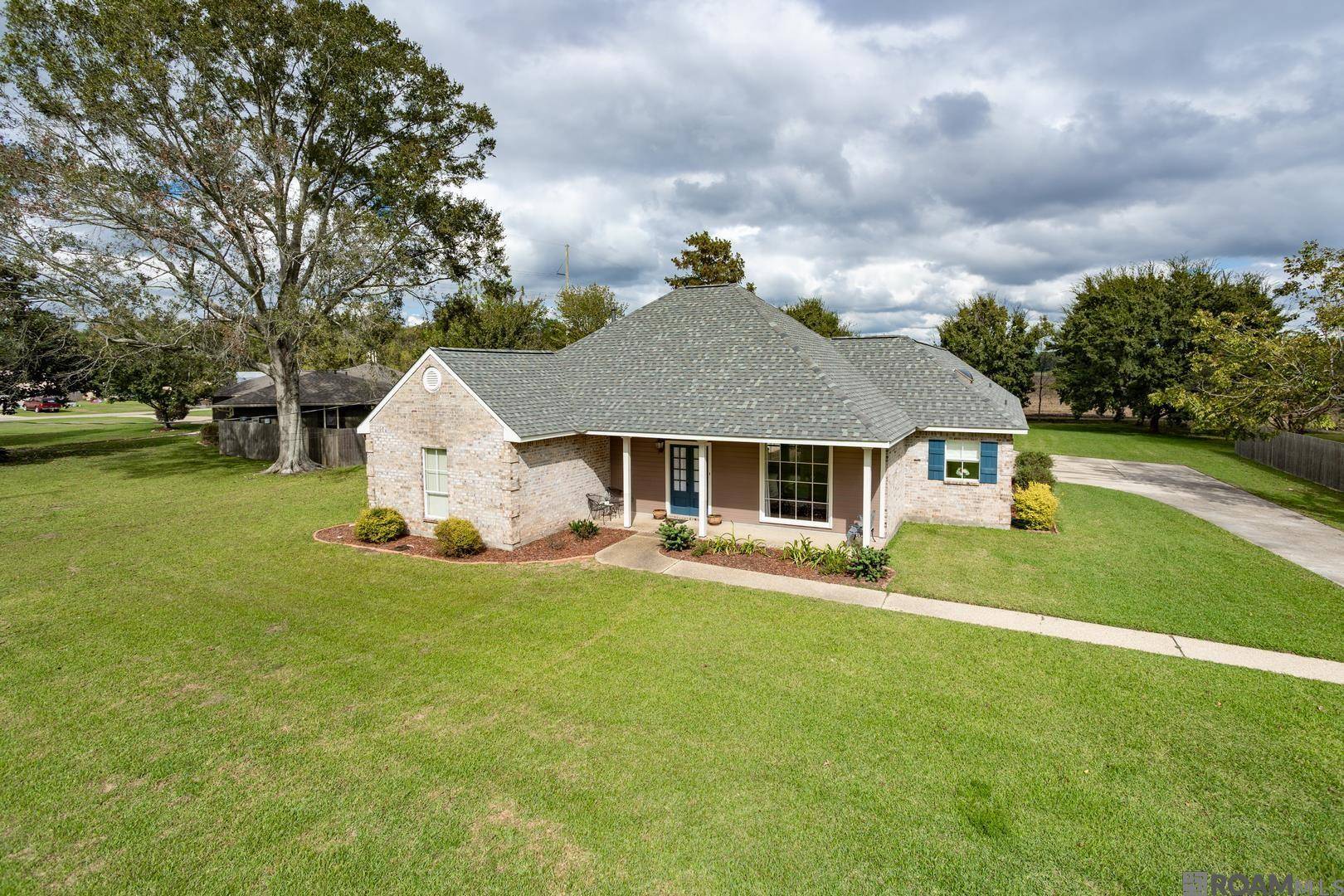 Port Allen, LA 70767,2824 EMILY DR