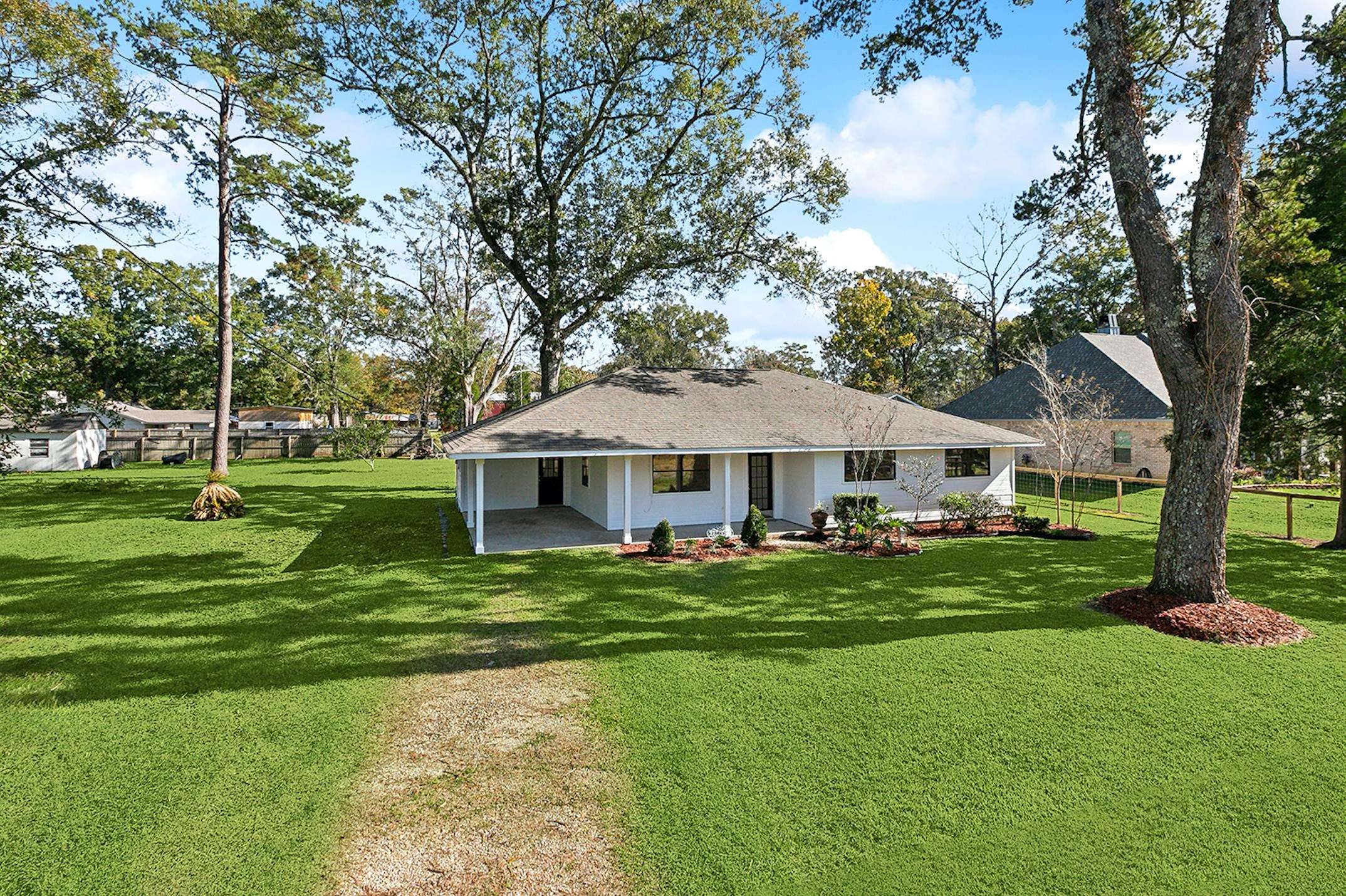 Denham Springs, LA 70726,10248 SERENE RD