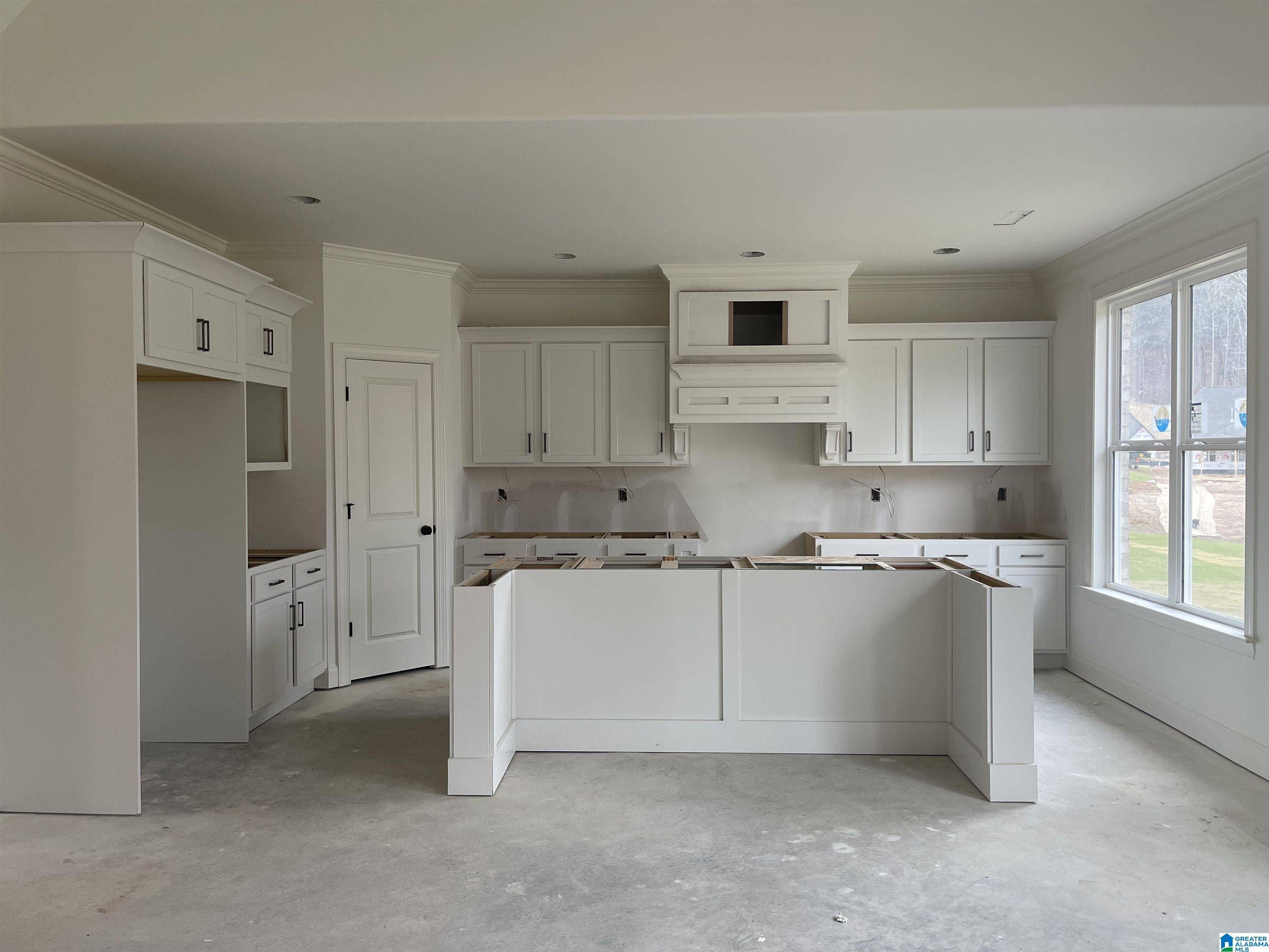 Pelham, AL 35124,325 KINROSS COVE