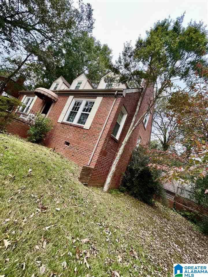 Anniston, AL 36207,913 WOODLAND COURT