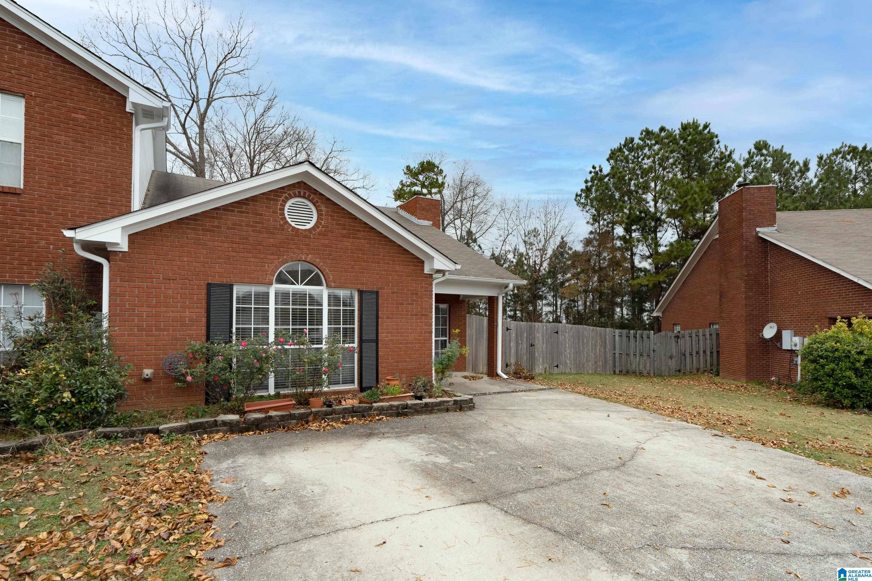 Pelham, AL 35124,120 CANYON TRAIL