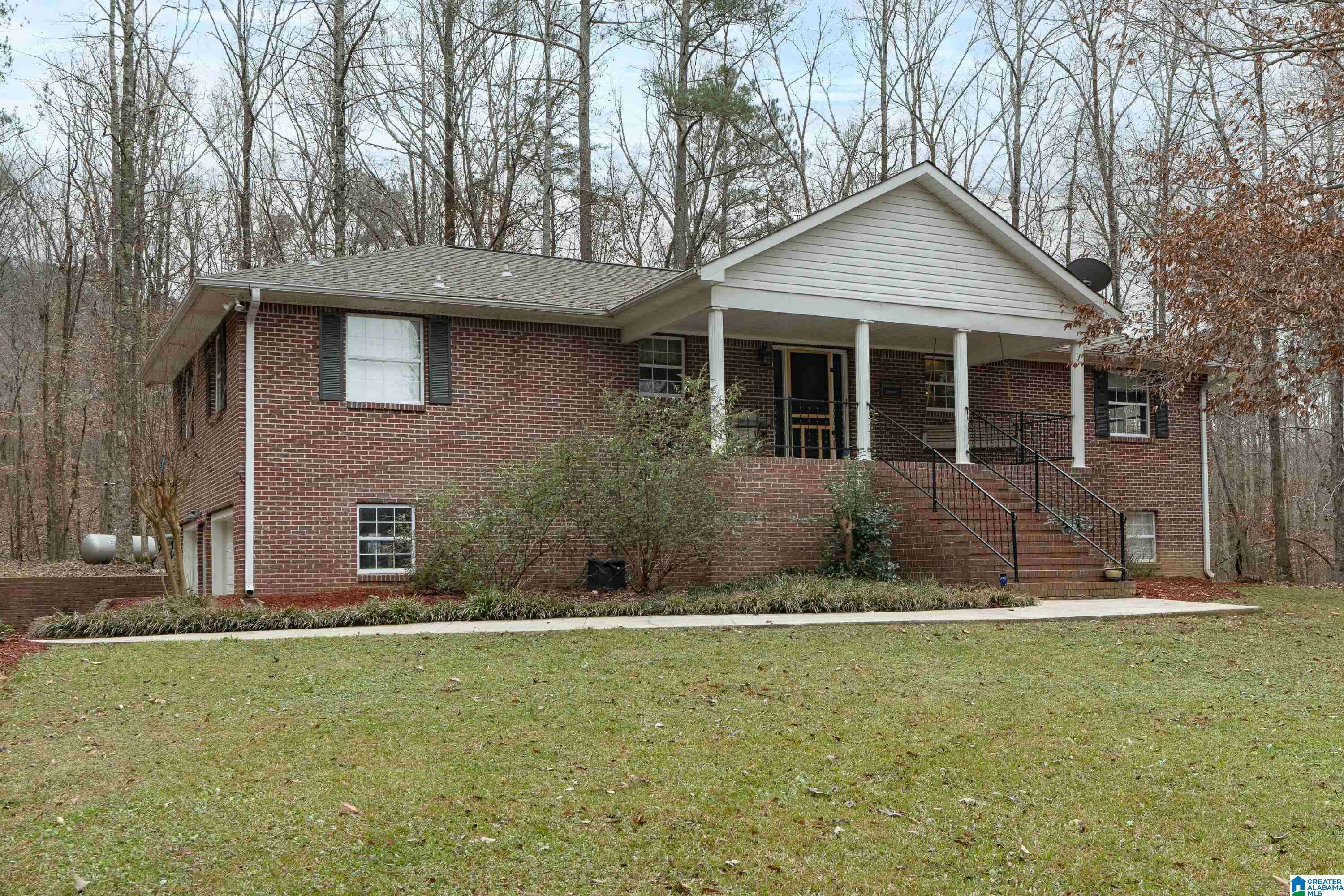 Sterrett, AL 35147,384 MOSS ROCK TRAIL