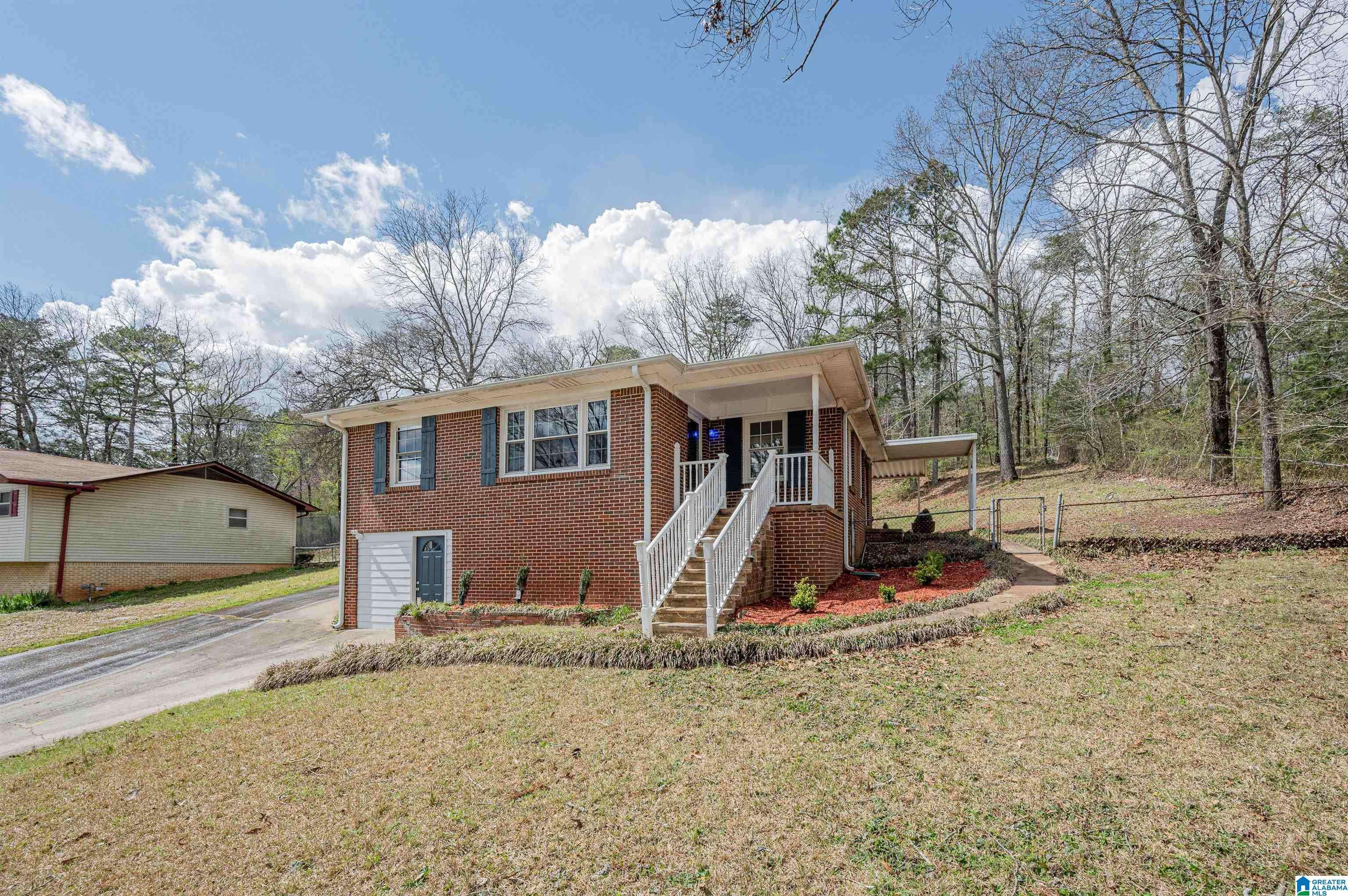 Hueytown, AL 35023,1300 27TH AVENUE