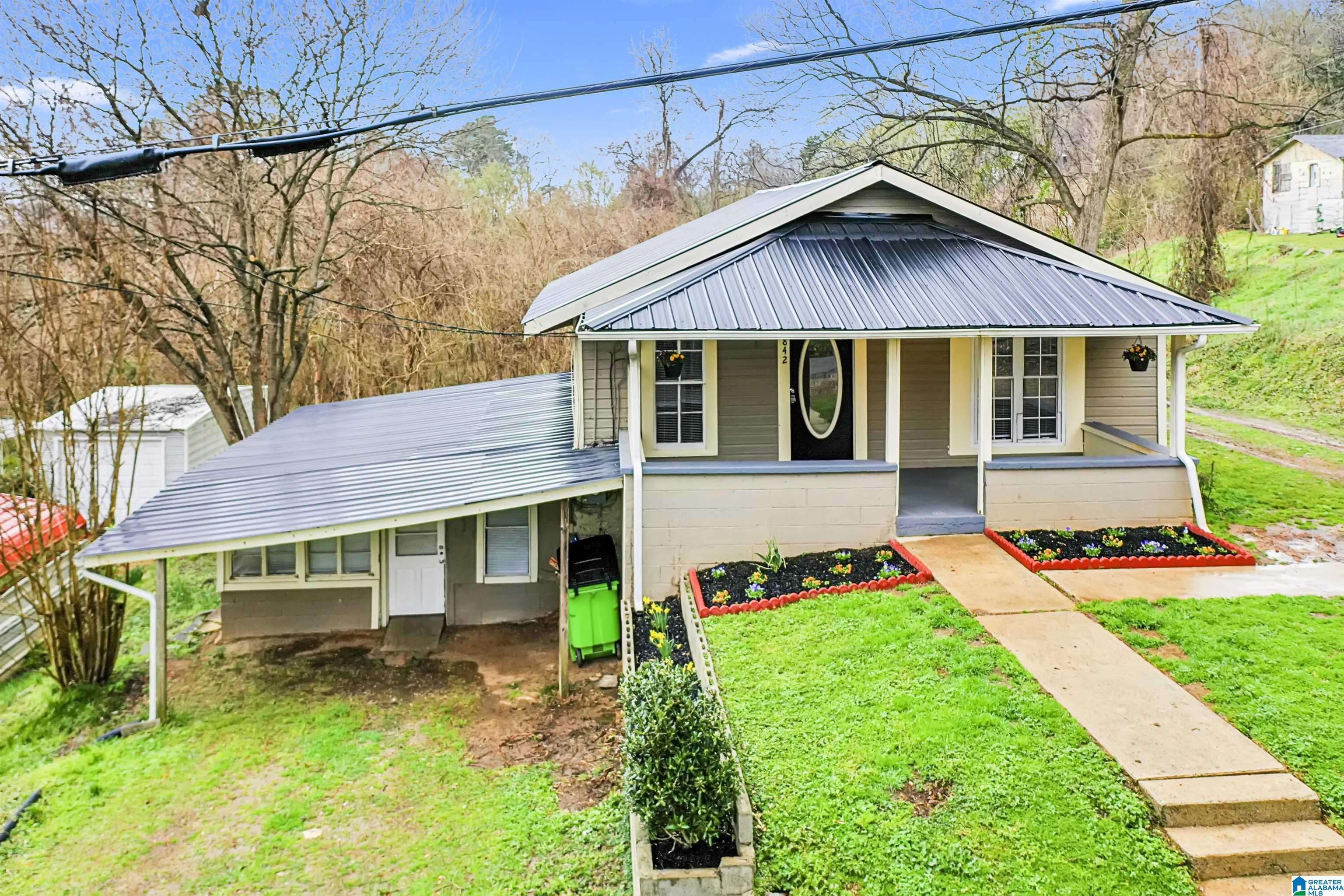 Leeds, AL 35094,8842 VEASEY AVENUE