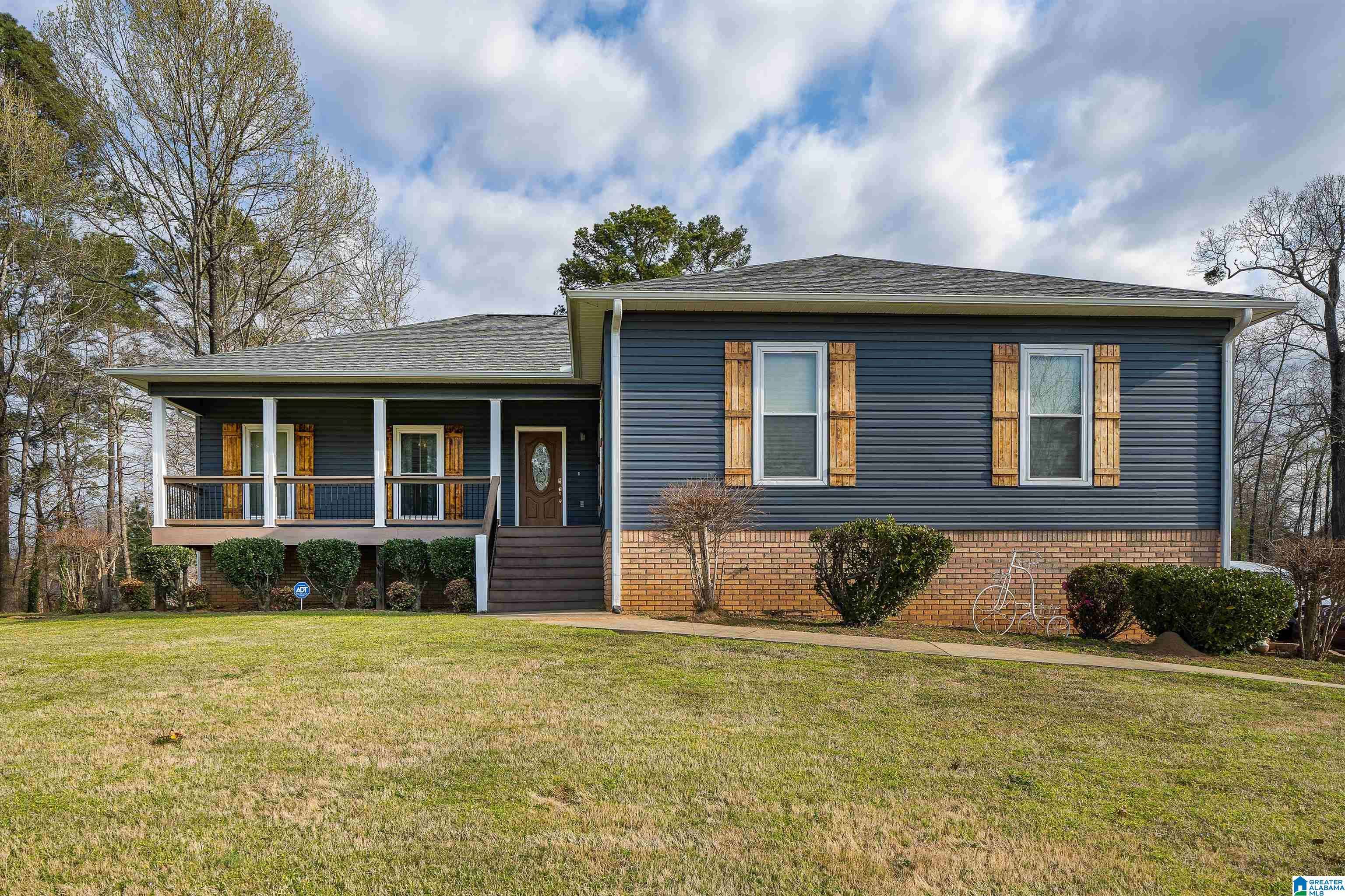 Fultondale, AL 35068,855 HONEYSUCKLE DRIVE