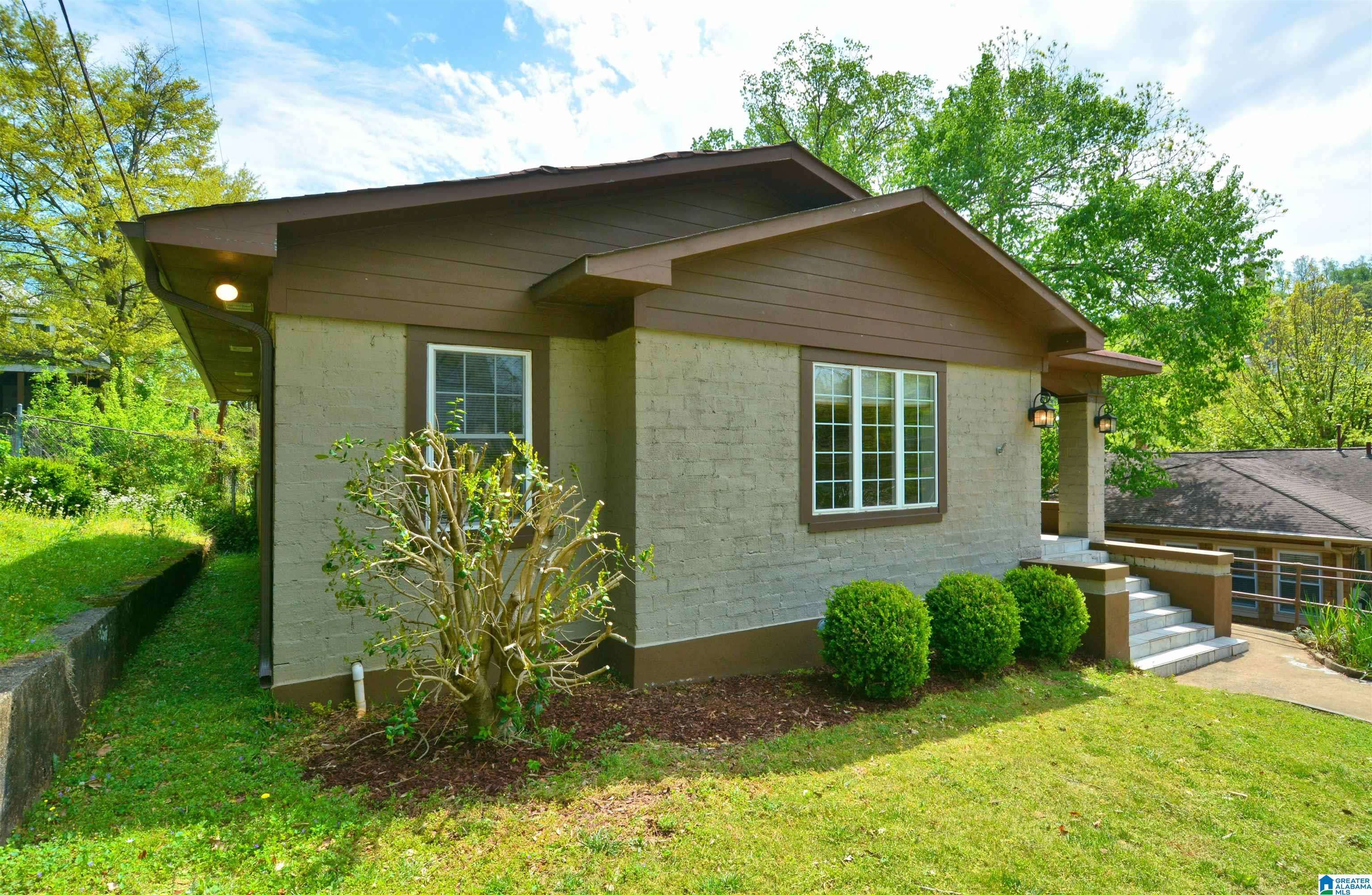 Birmingham, AL 35205,1319 S 17TH STREET