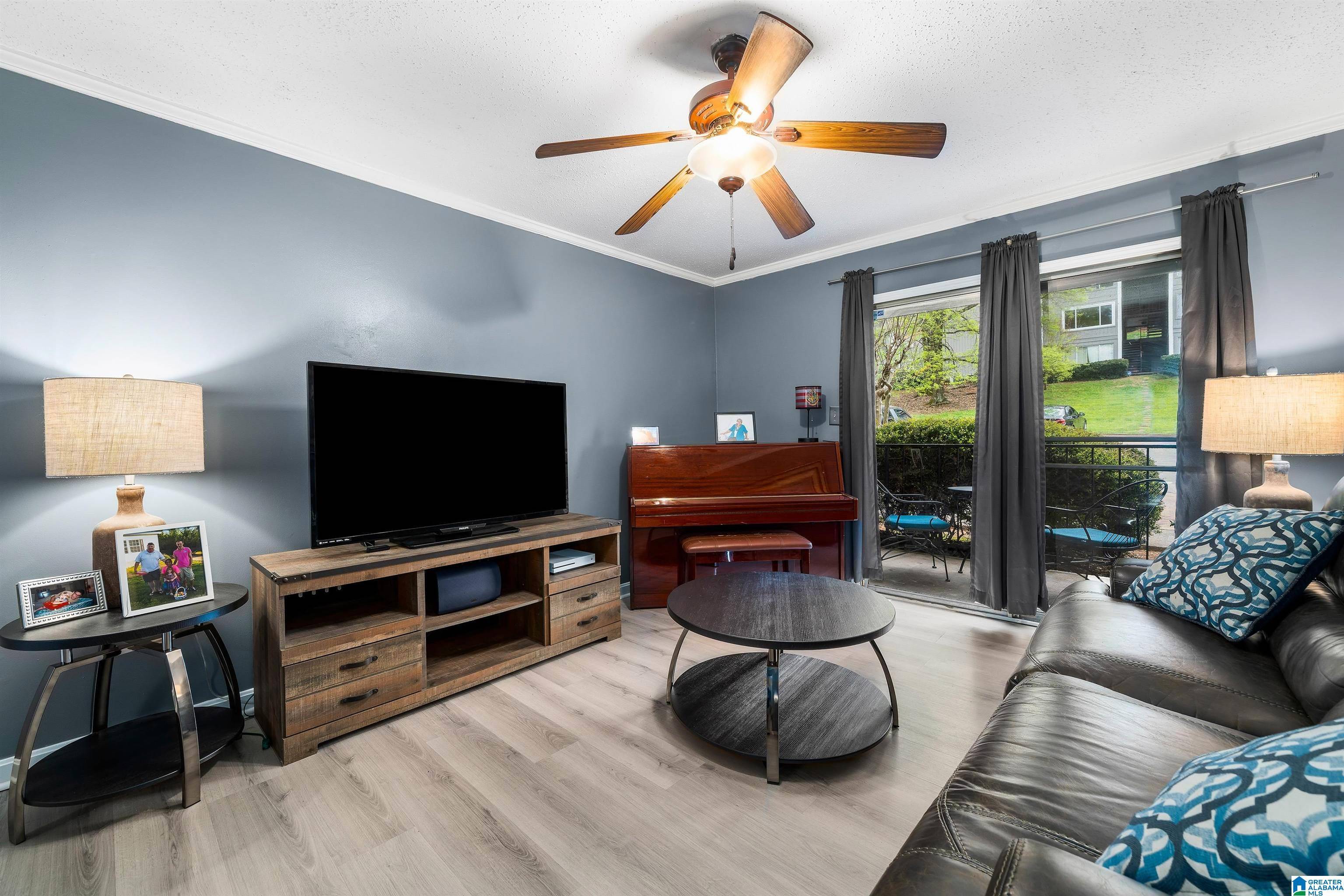 Birmingham, AL 35209,406 SKYVIEW DRIVE #F