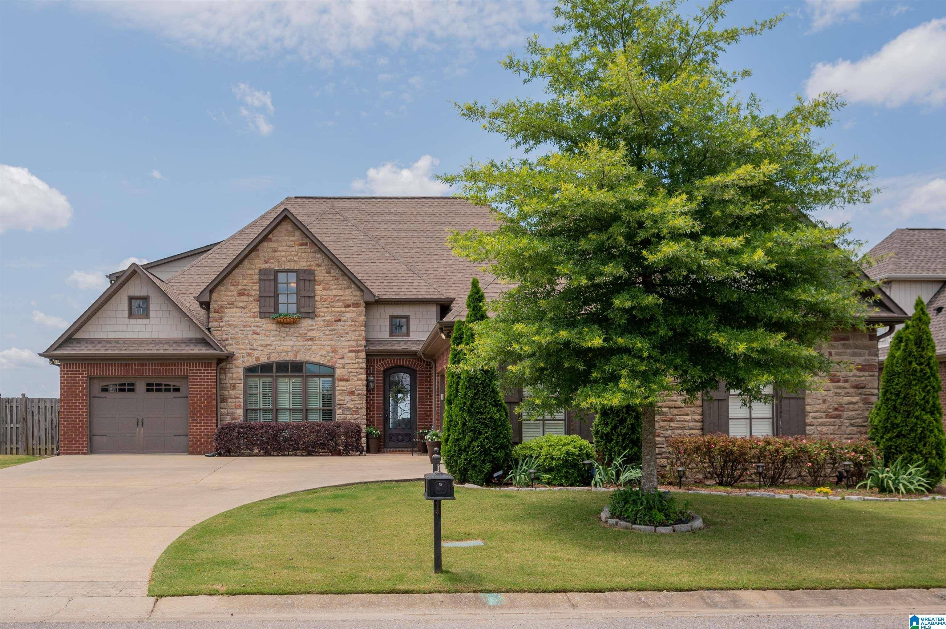 Pelham, AL 35124,422 OXFORD WAY