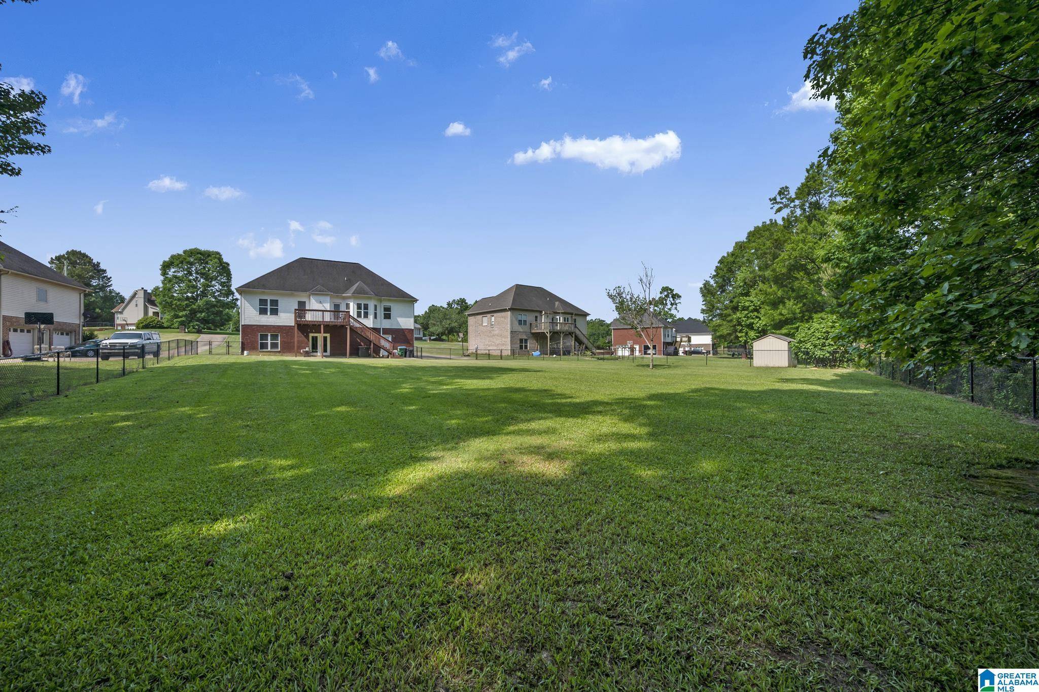 Gardendale, AL 35071,885 DEERBROOK DRIVE