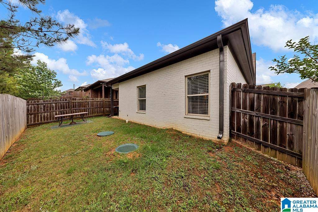 Leeds, AL 35094,642 JOHNNYS COVE