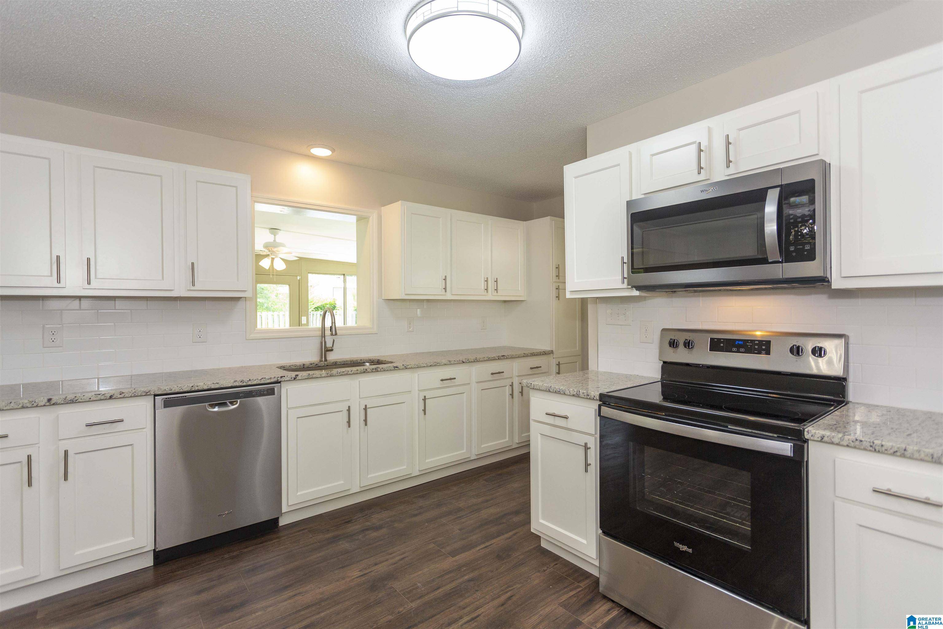 Adamsville, AL 35005,105 WOODLAND DRIVE