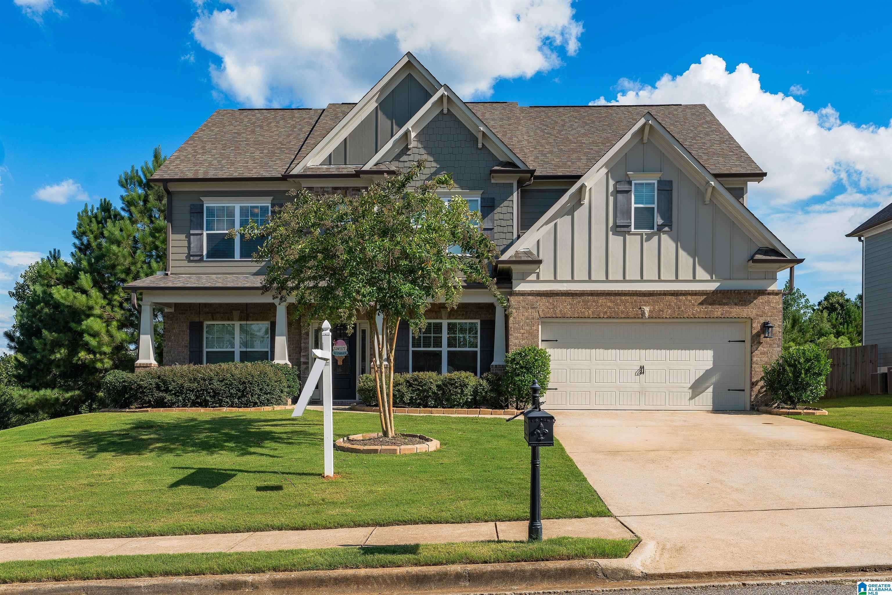 Trussville, AL 35173,455 LAKERIDGE DRIVE