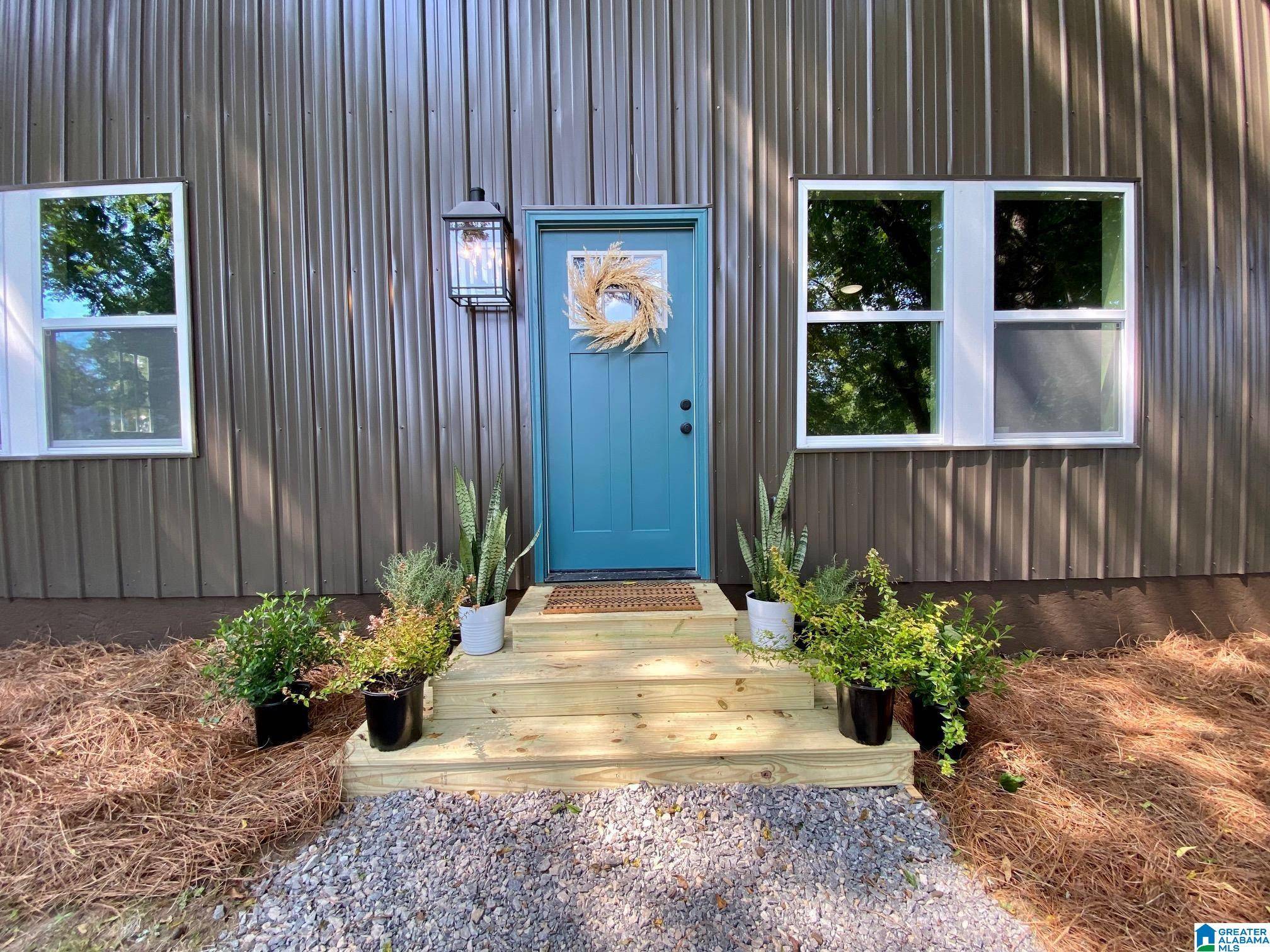 West Blocton, AL 35184,301 WISTERIA LANE