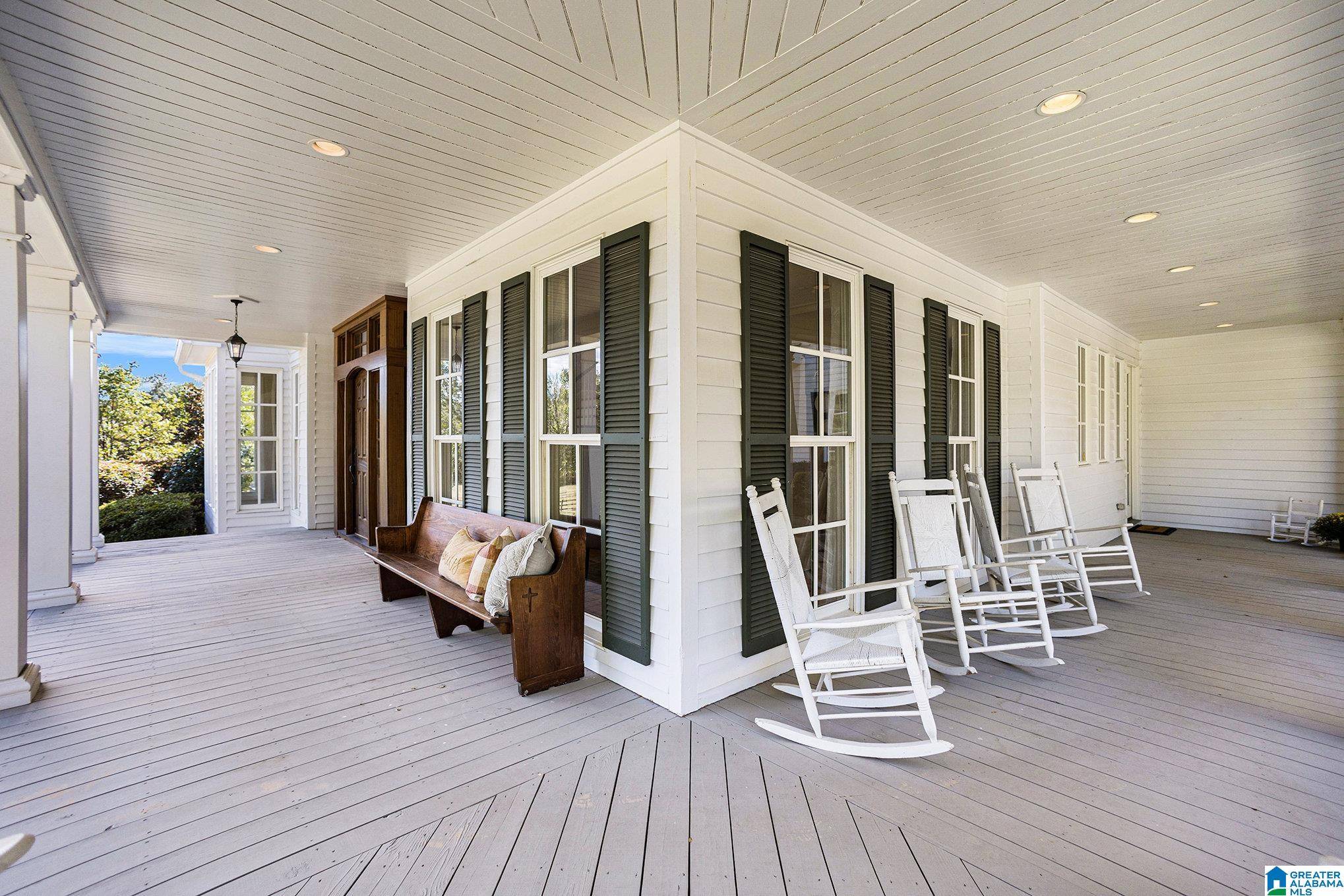 Calera, AL 35040,516 MEADOW LAKE FARMS