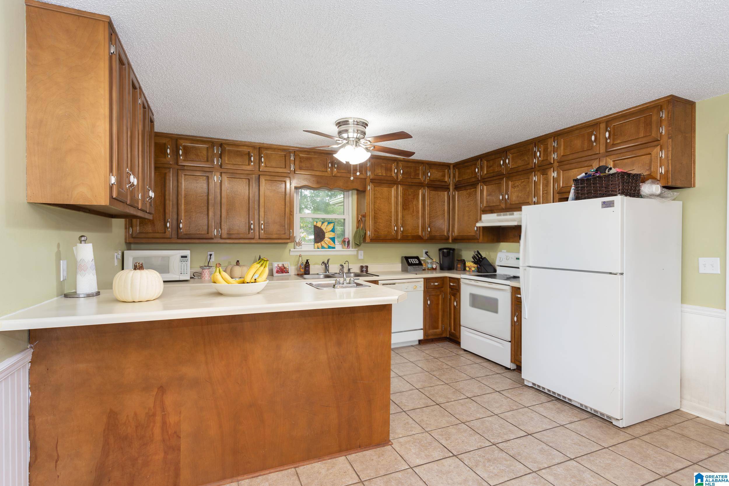 Oxford, AL 36203,4003 PECANWOOD DRIVE