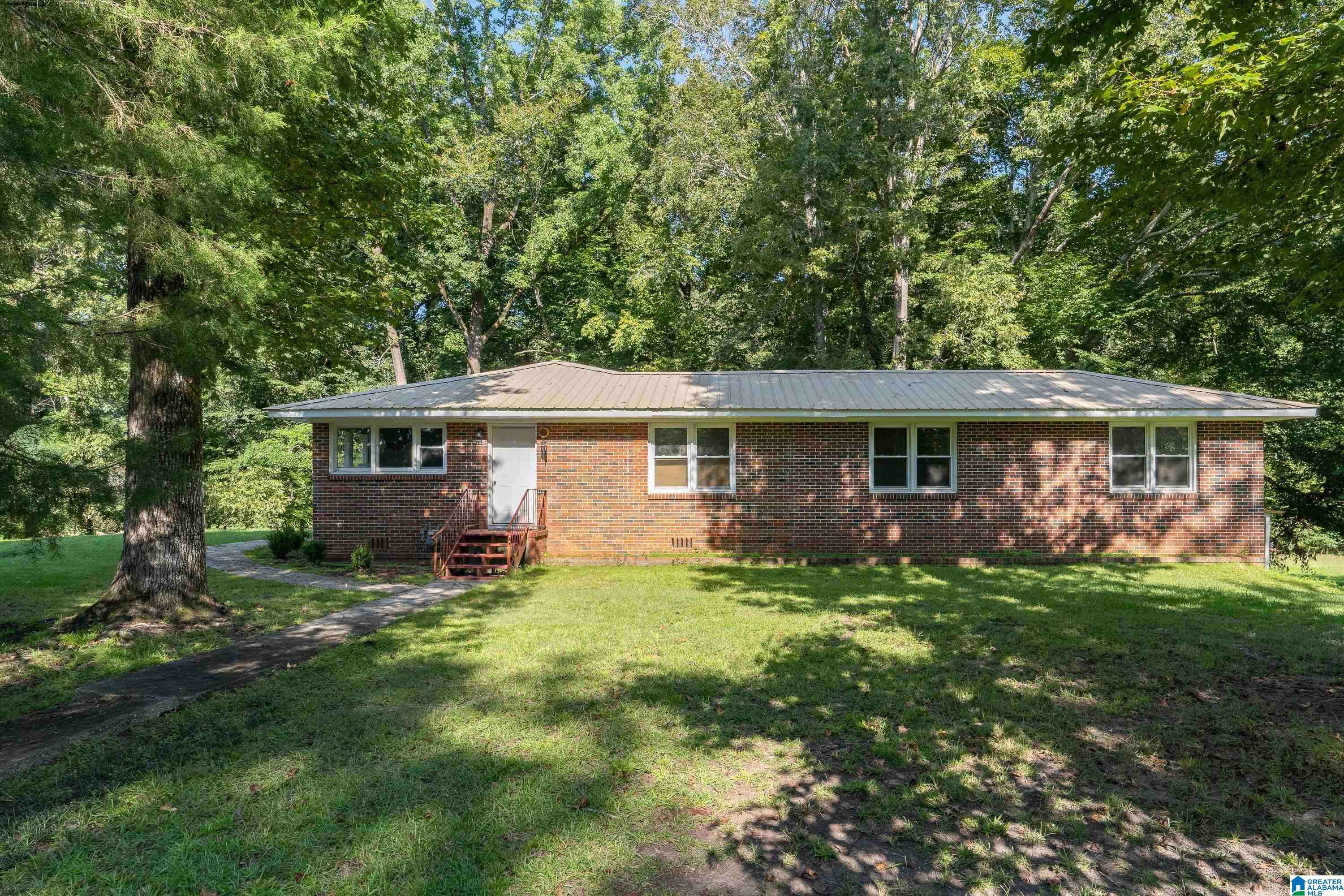 Centreville, AL 35042,110 2ND AVENUE N