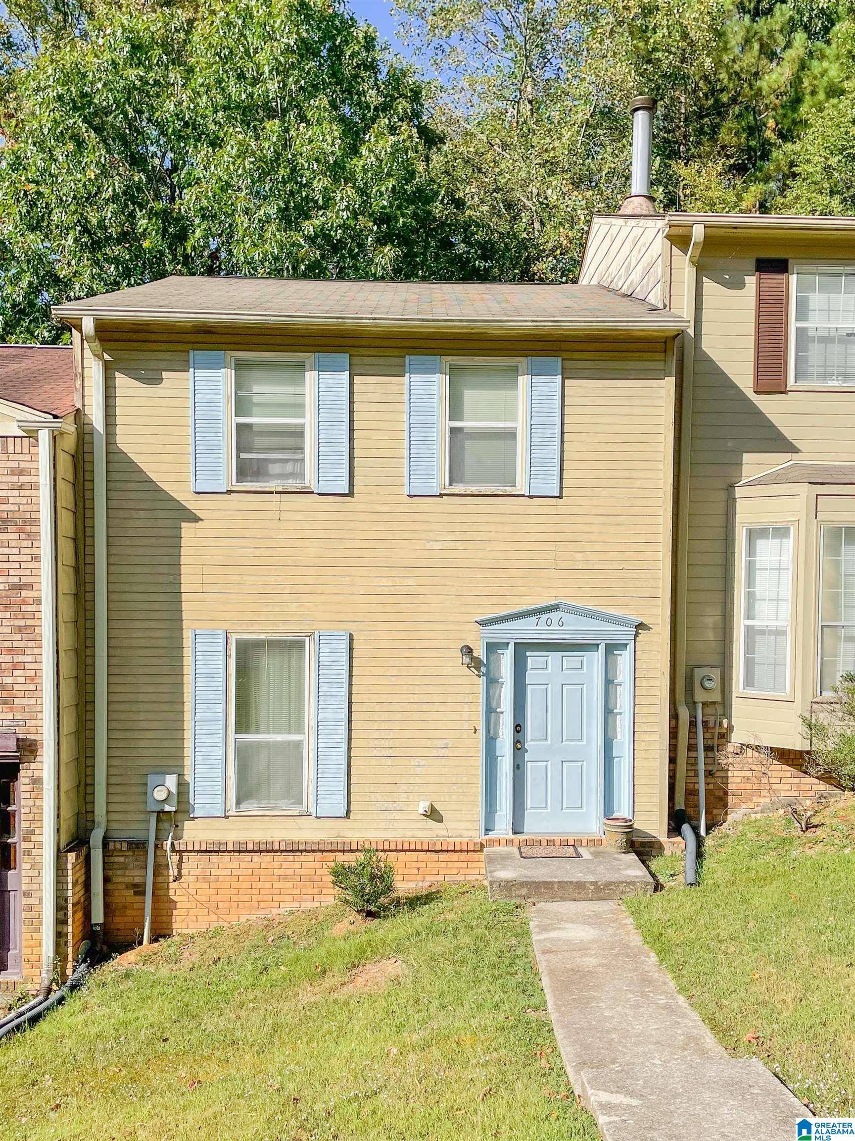 Birmingham, AL 35215,704 EASTERN MANOR LANE