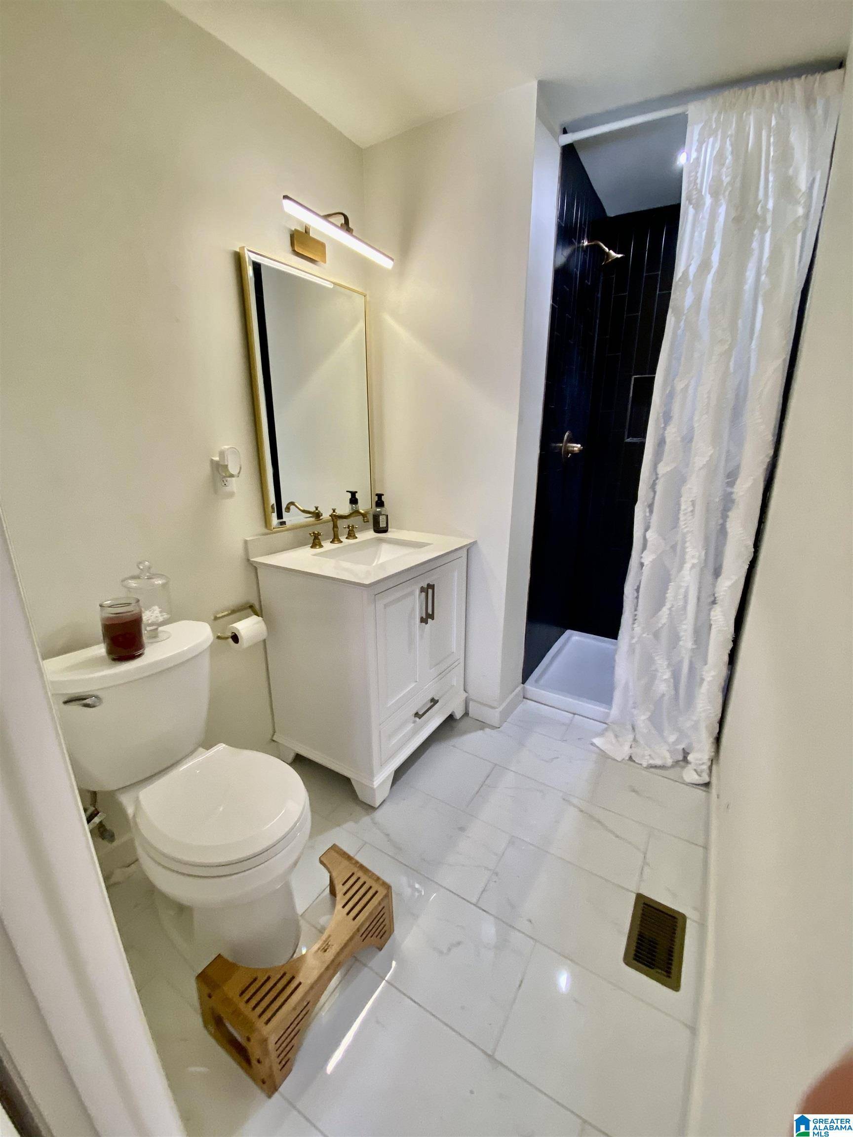 Centreville, AL 35042,116 MARKET STREET