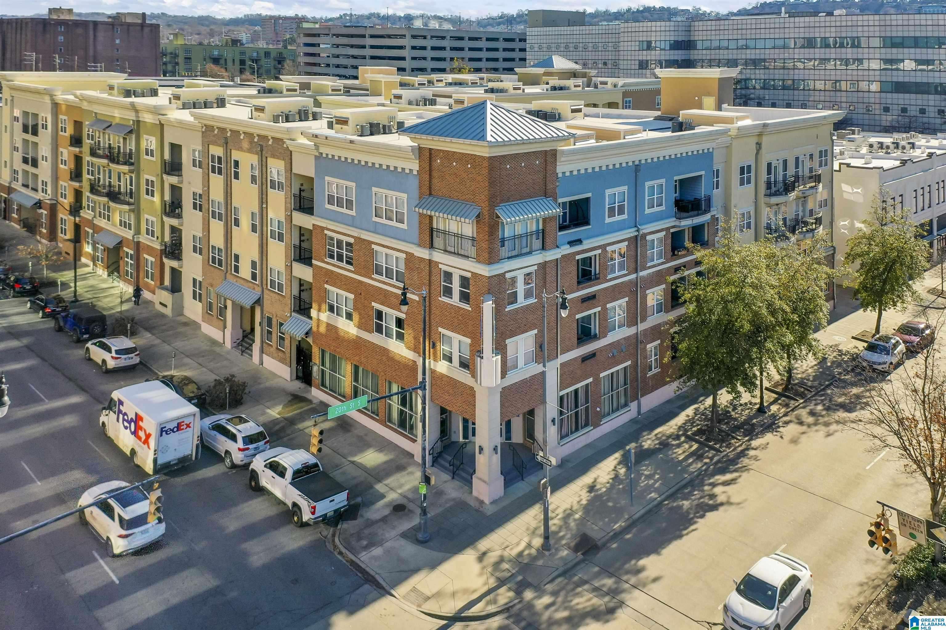 Birmingham, AL 35233,401 20TH STREET S #208