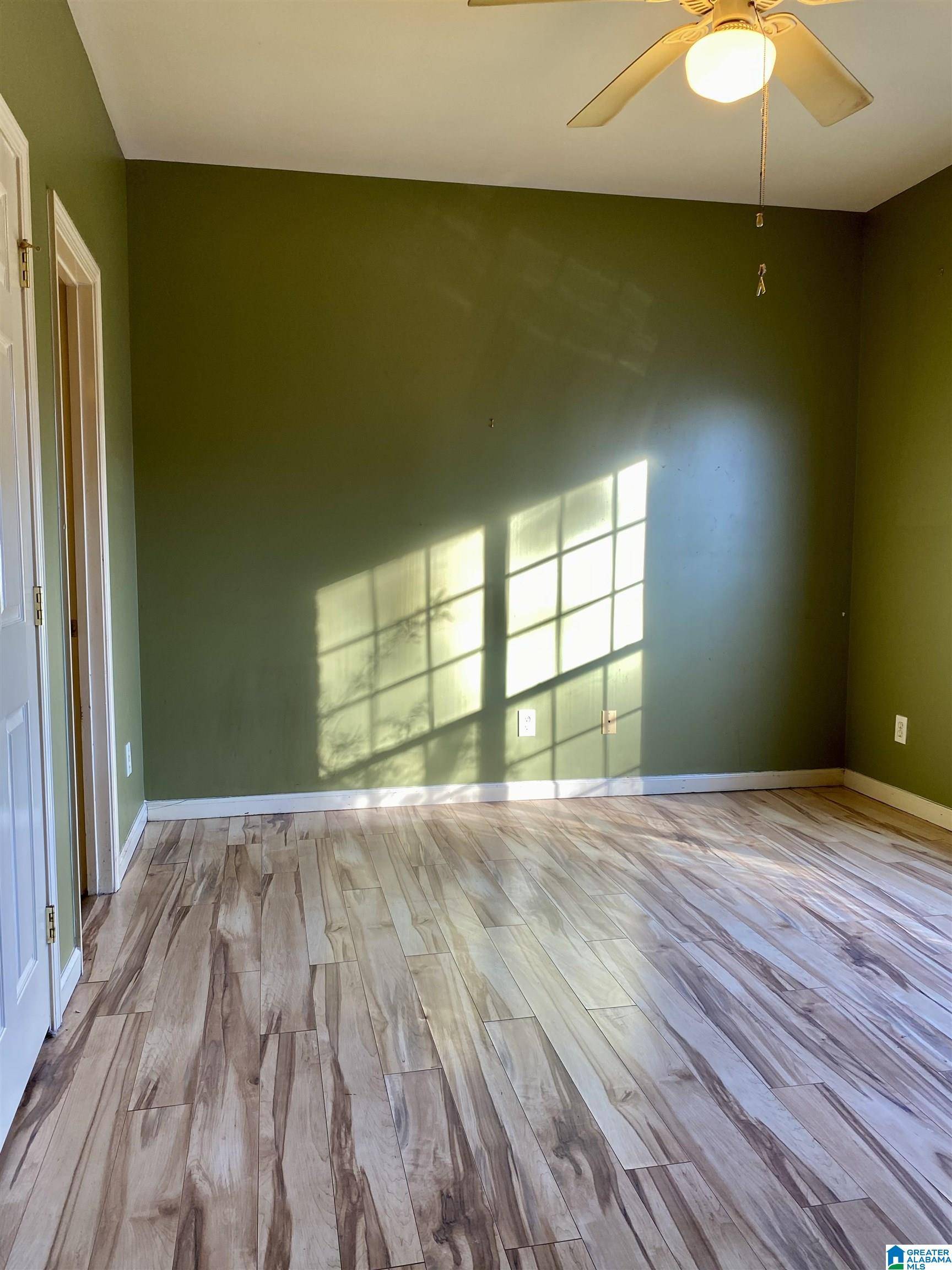 Pelham, AL 35124,103 SHINE DRIVE