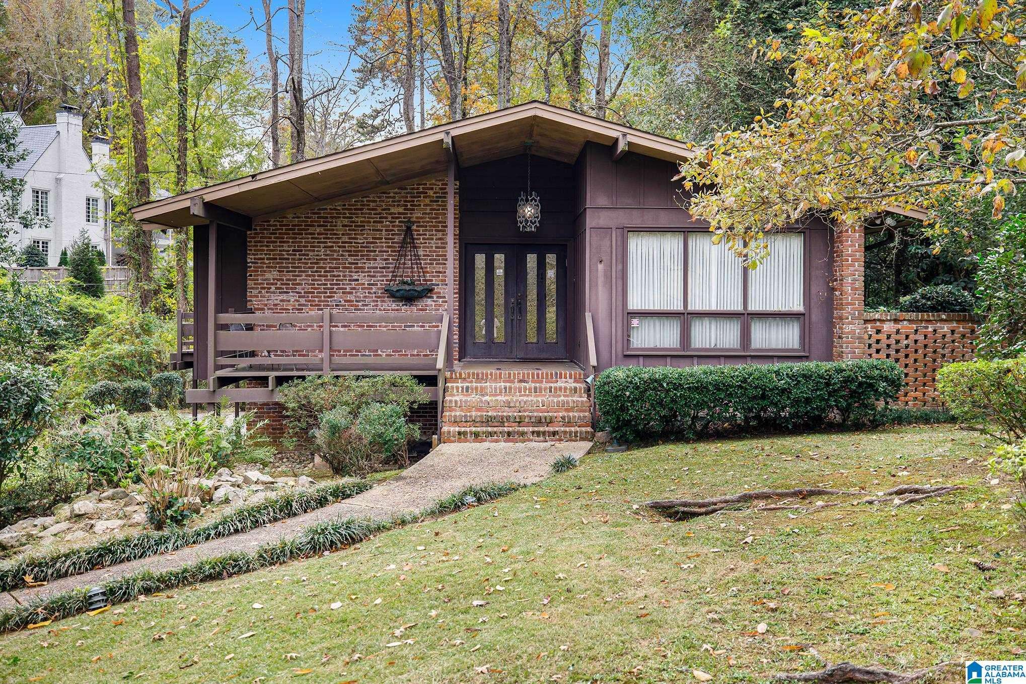 Mountain Brook, AL 35223,2913 PINE HAVEN DRIVE